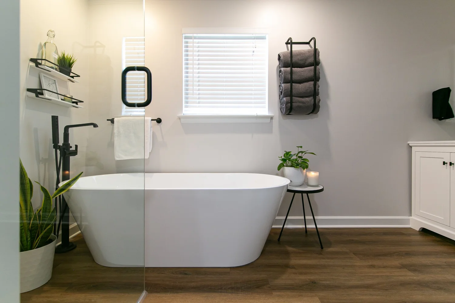 Scotts Pond Williamsburg Virginia bathroom remodeling project completed by VanFleet Homes, photo 40