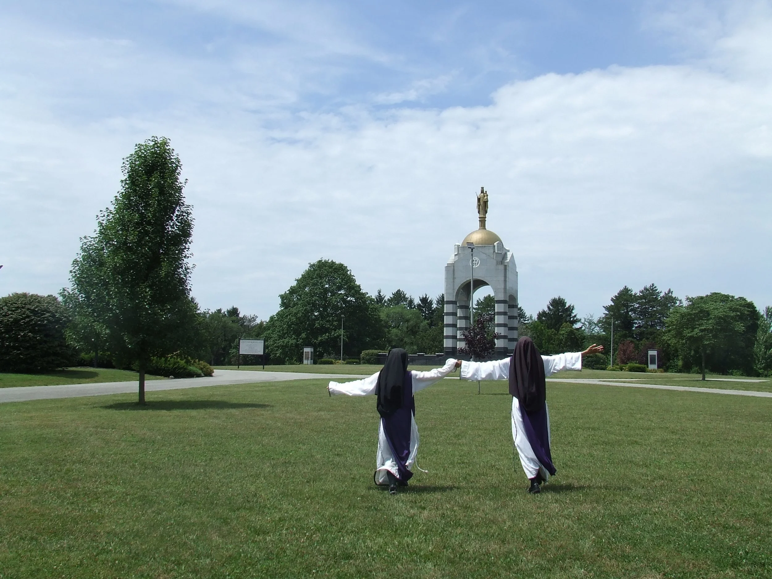 Running to the arms of Jesus and Mary!