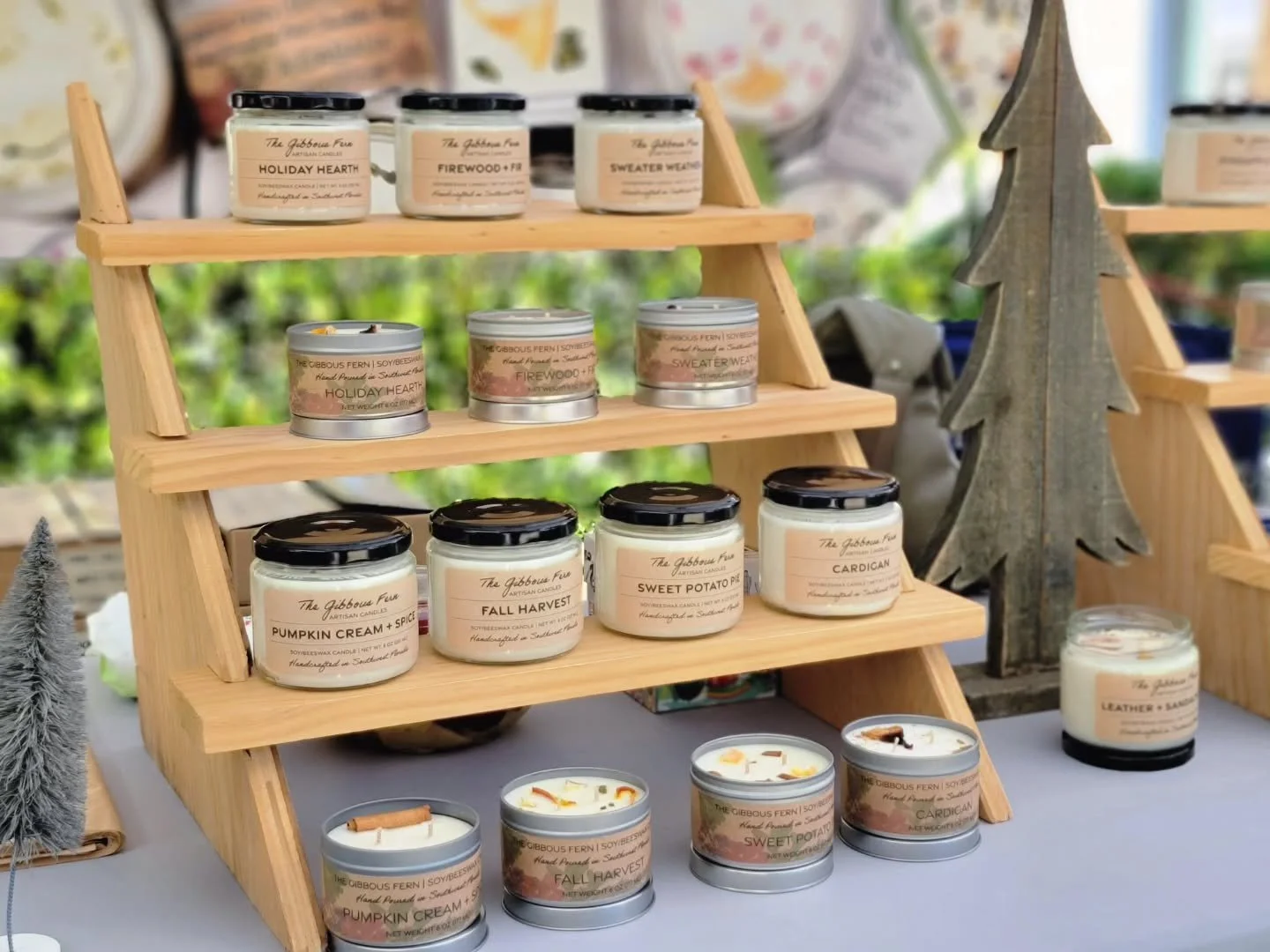 Holidays scents are HERE!

Cardigan
Fall Harvest
Firewood + Fir
Holiday Hearth
Pumpkin Cream + Spice
Sweet Potato Pie

Order on the website or find me at a pop-up/market!
www.thegibbousfern.com 

#thegibbousfern #handcrafted #candles #carscents #card