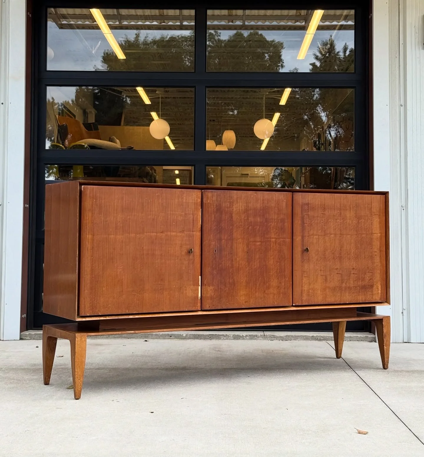 AVAILABLE & Up for Resto ~ Gio Ponti for M. Singer and Sons Rare Model 2160 Floating Credenza
A stunning mid-century modern credenza by the legendary Italian designer Gio Ponti, crafted circa 1950–1951 for M. Singer & Sons. This ex