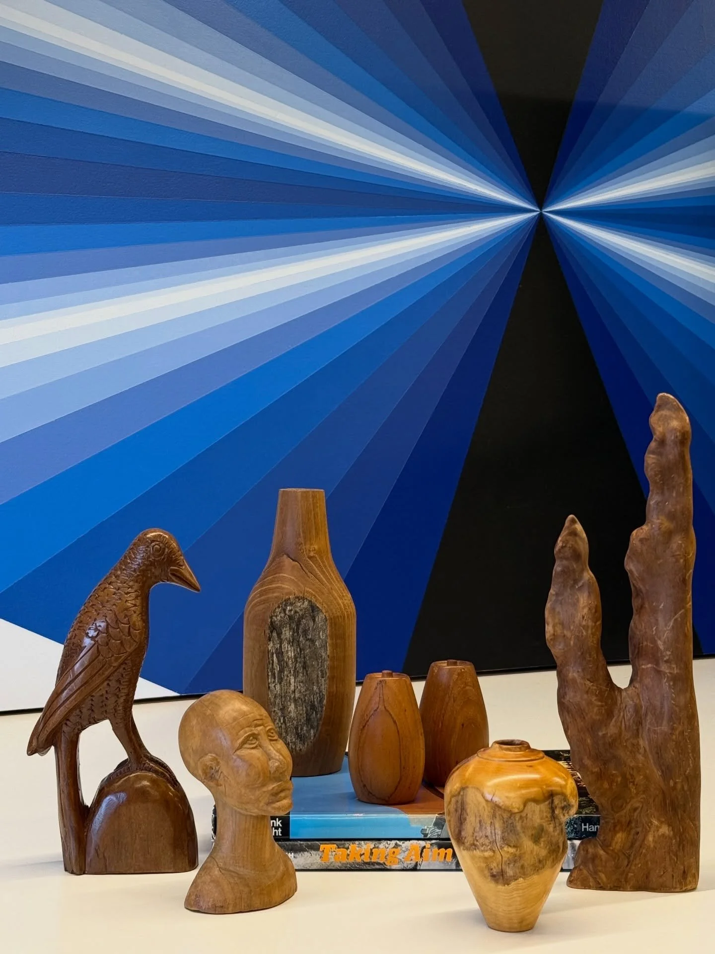 Gift ideas for those who love wood accents 🪵 All available online to ship or in store for pick up. 
&bull;
keelandcompany.com
&bull;
 #midcentury #mcm #midcenturymodern#midcentury  #midcenturyhome #1stdibs #chairish #midcenturydesign #midcenturyinte