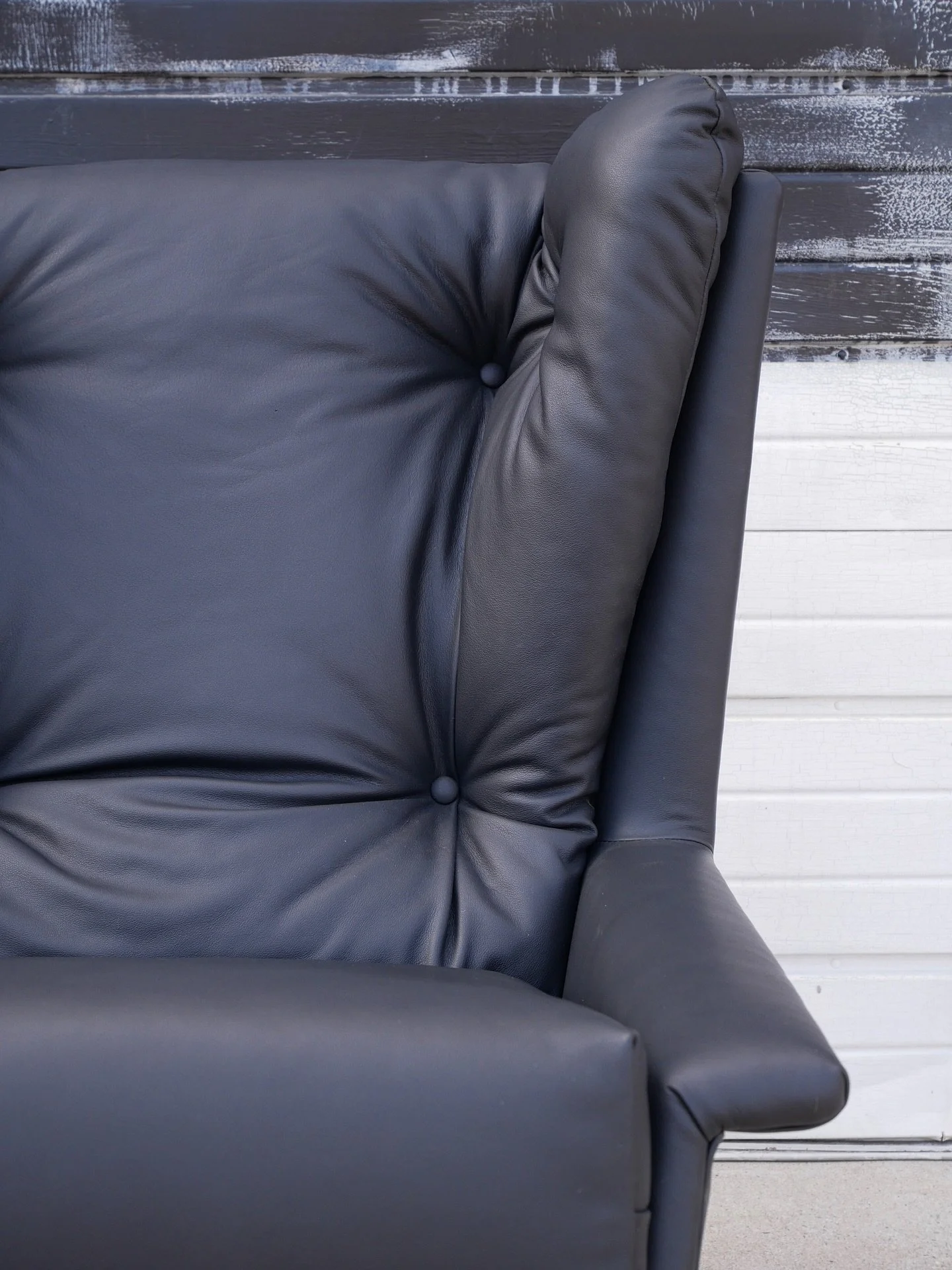 Open this weekend! Come check out some new arrivals or that piece you&rsquo;ve been eyeing for weeks 🌞
&bull;
keelandcompany.com