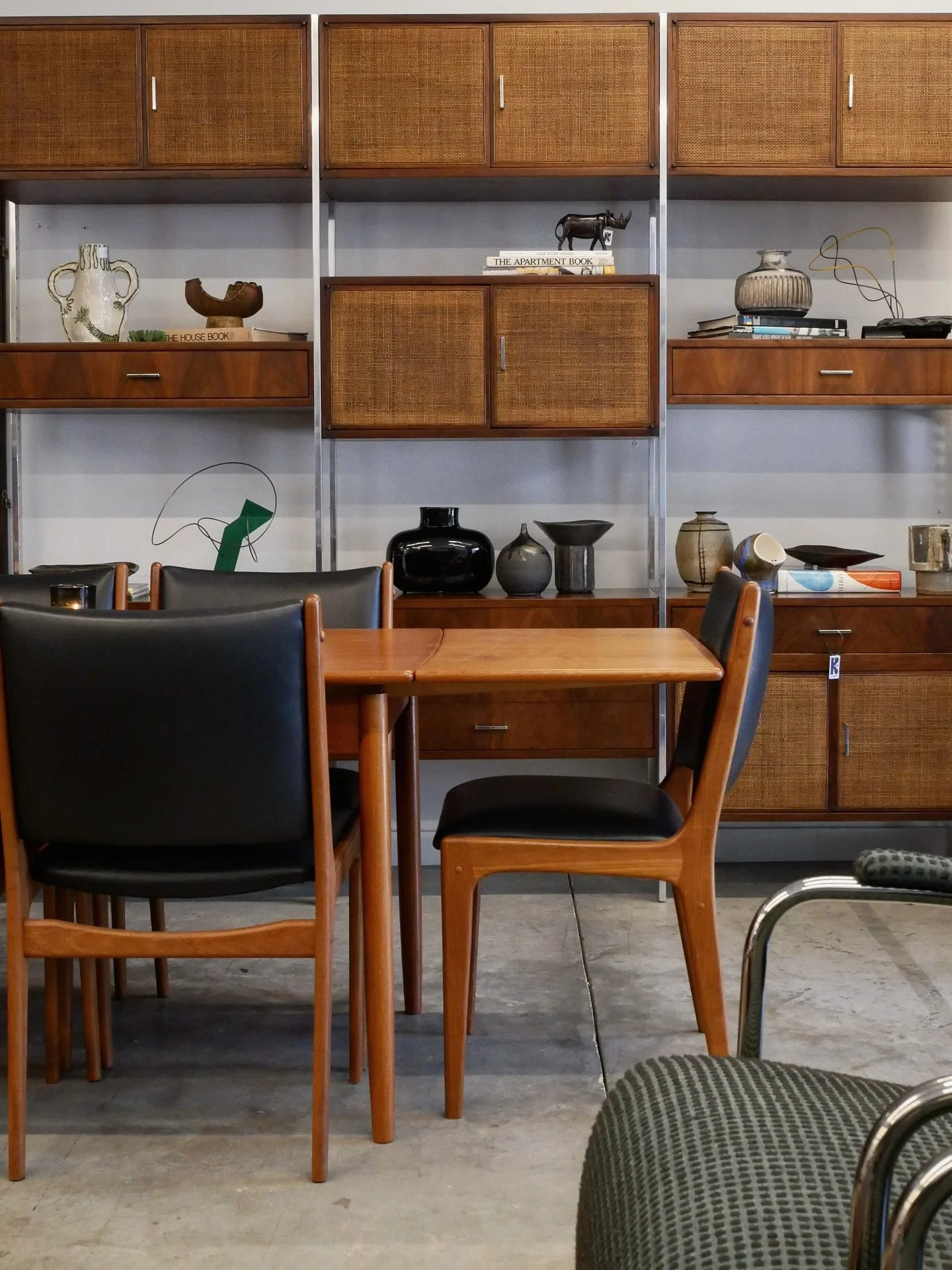 Open today and tomorrow 12-5pm 🌞 
Here are some shop views for you to peruse. All available inventory listed on our website. 
&bull;
keelandcompany.com