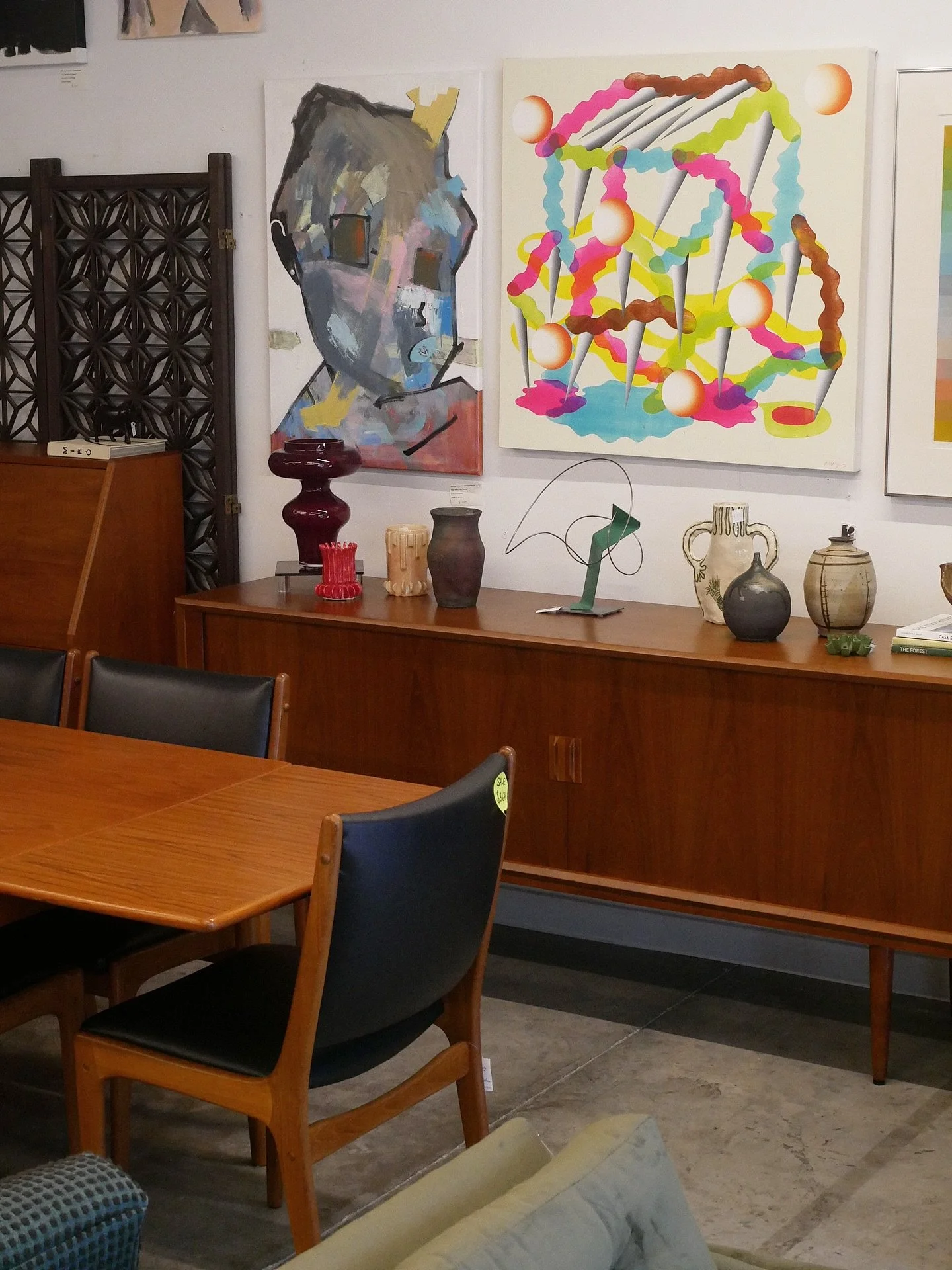 Open today 12-5pm - with the dining chair sale continuing throughout today 🪑
&bull;
keelandcompany.com