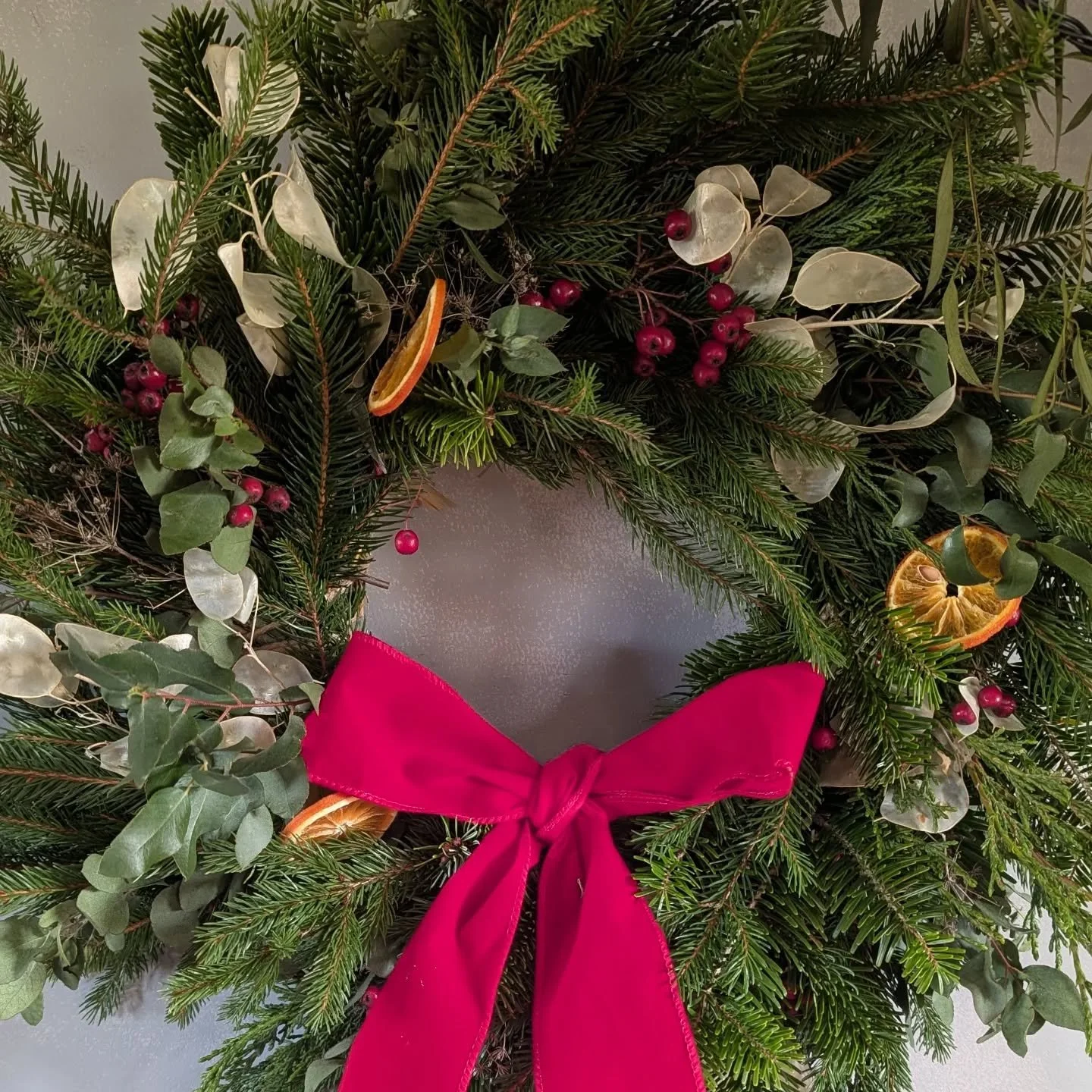 🎄 CHRISTMAS WREATHS NOW AVAILABLE🎄
Our Christmas door decorations are now available to buy or reserve. All you need to do is drop me a message and let me know what you would like! I'll put your name on it and you can collect when you are ready or, 