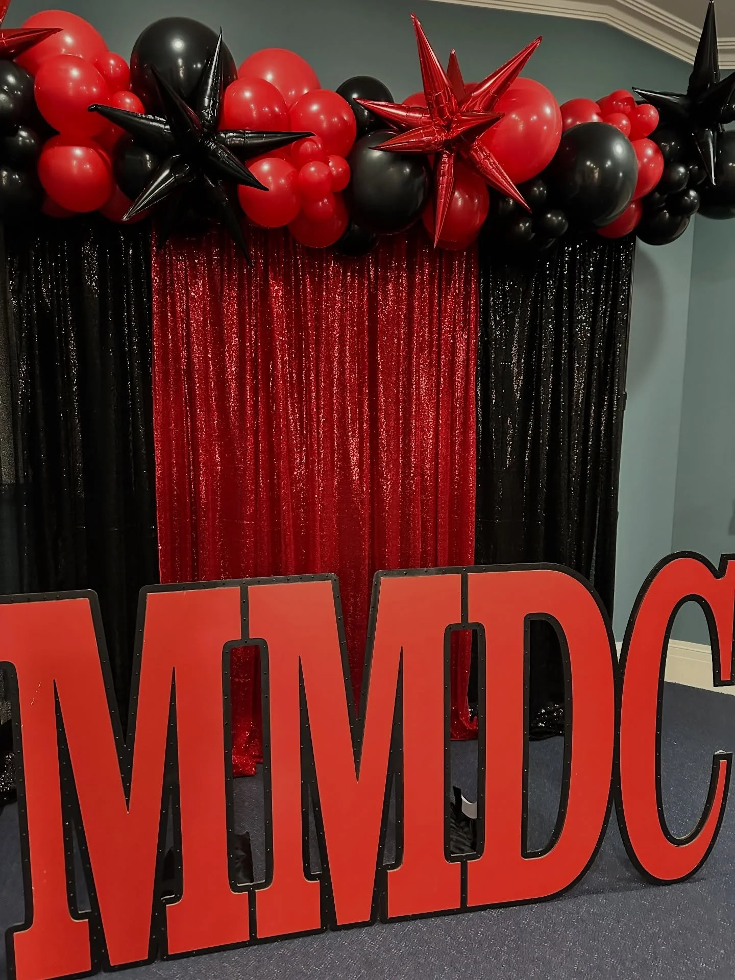 What an incredible way to wrap up the year! 💃🕺

The MosgielMeenan Dance Centre end-of-year performance was the perfect celebration of all the hard work, dedication, and talent from the amazing dancers and team 👏

Guests were welcomed in style with