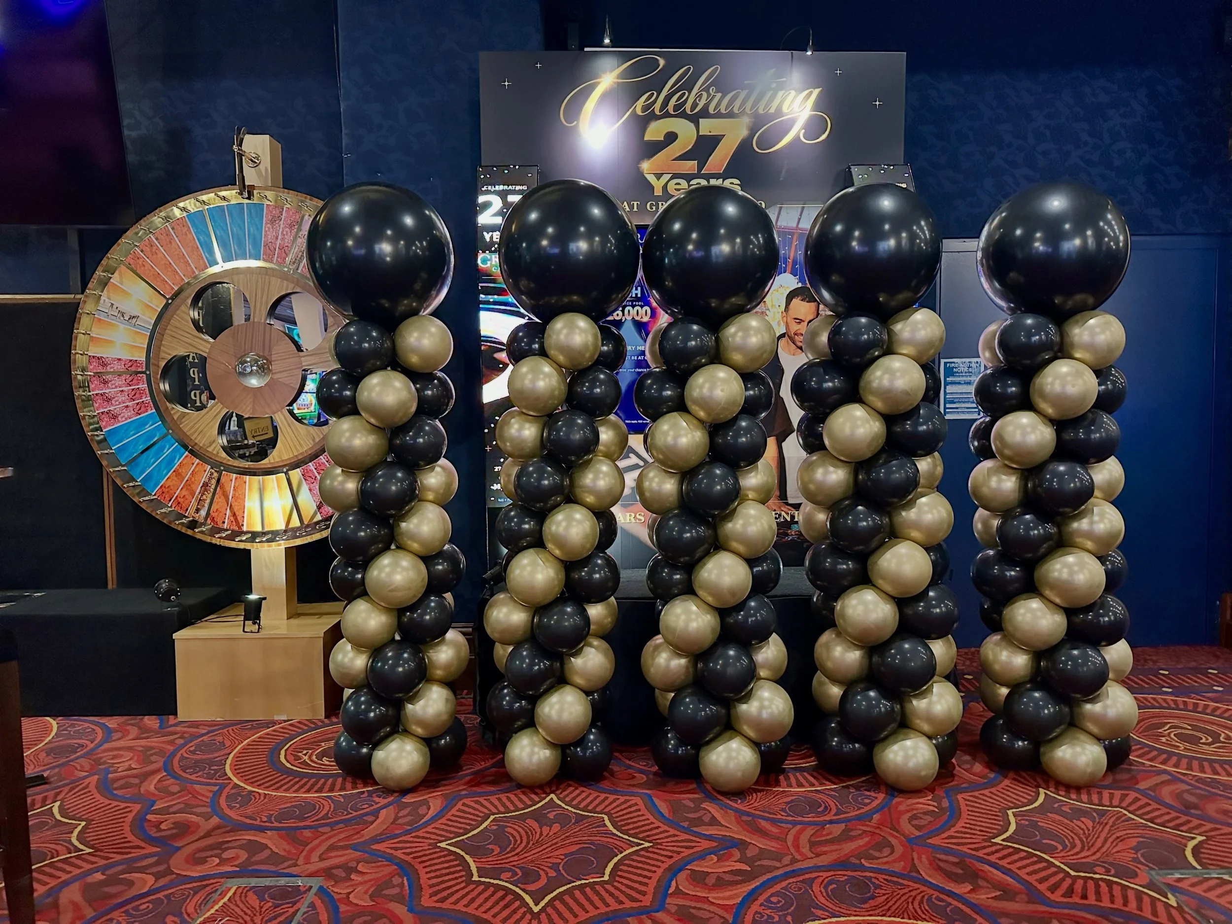 🖤💛 POP, PRIZE &amp; CELEBRATE! 🎈✨

Black and gold have been setting the scene at @grandcasinodunedin, and today we added a little extra excitement with surprise balloon columns ready for tonight&rsquo;s and Saturday night&rsquo;s celebrations! 🎈?