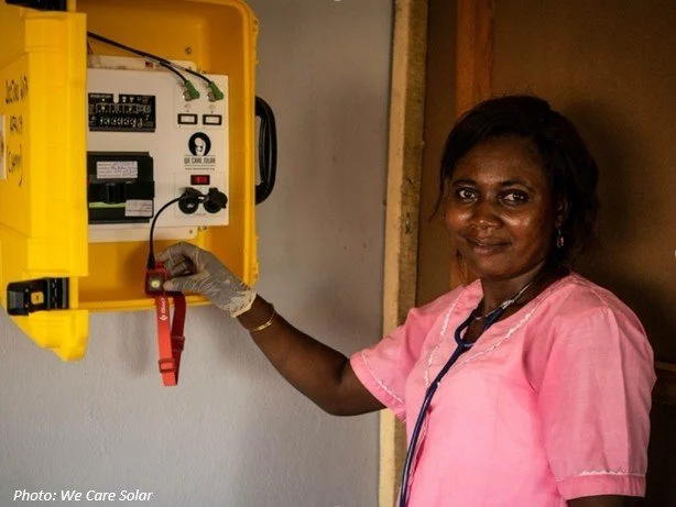 All Women Team of PV Installers Reach Maternal Health Clinics in Sierra Leone