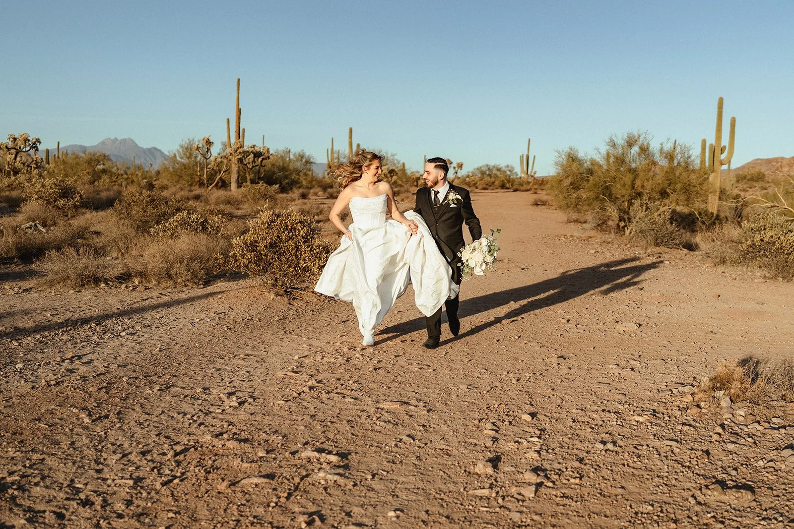 Mesa Arizona Wedding Venue | Superstition Manor Wedding Story