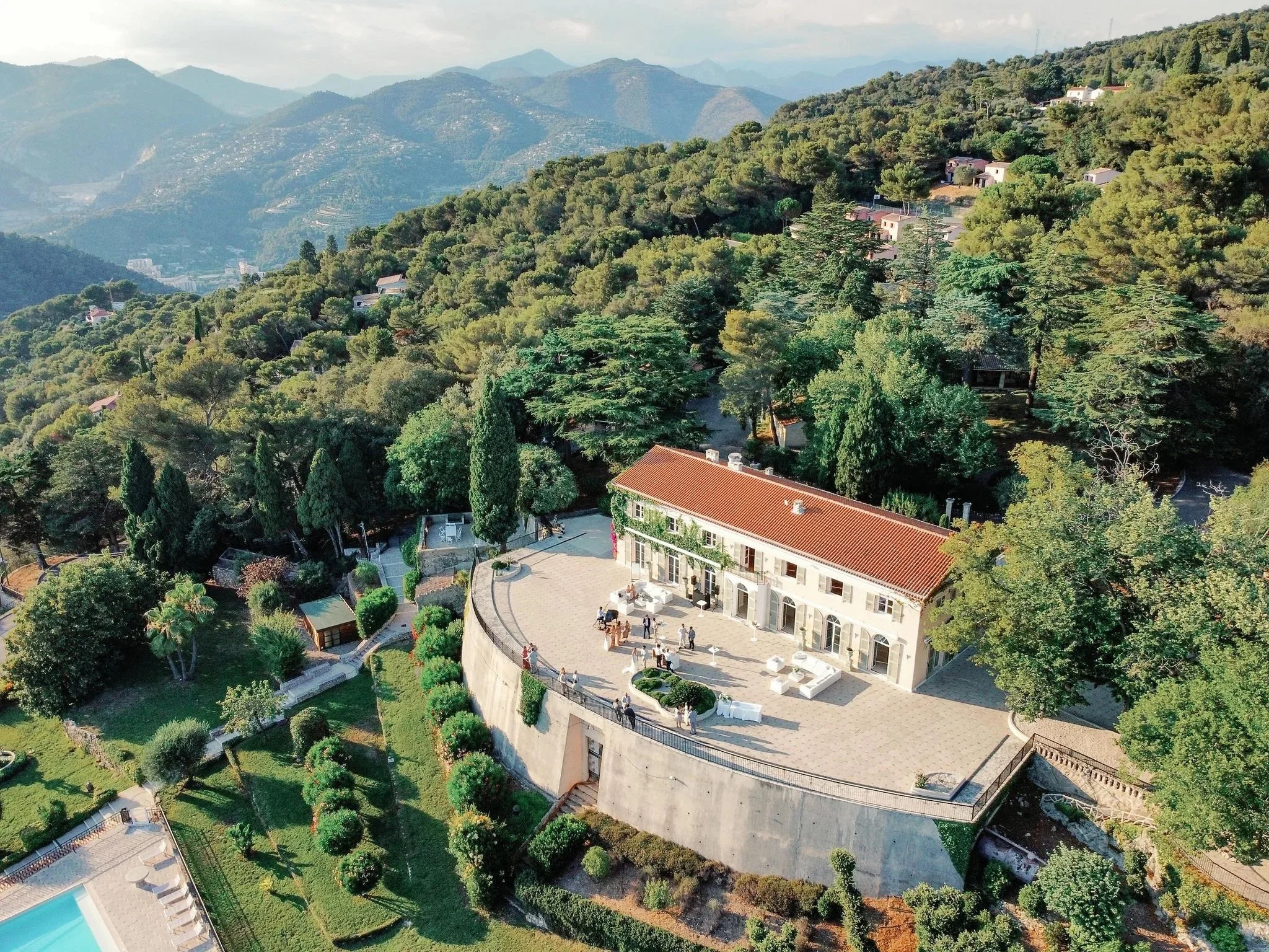 Ville-franche-sur-mer-nice-cote-d-azur-french-riviera-wedding-venue-destination-wedding-luxury-sea-view-venue.jpeg