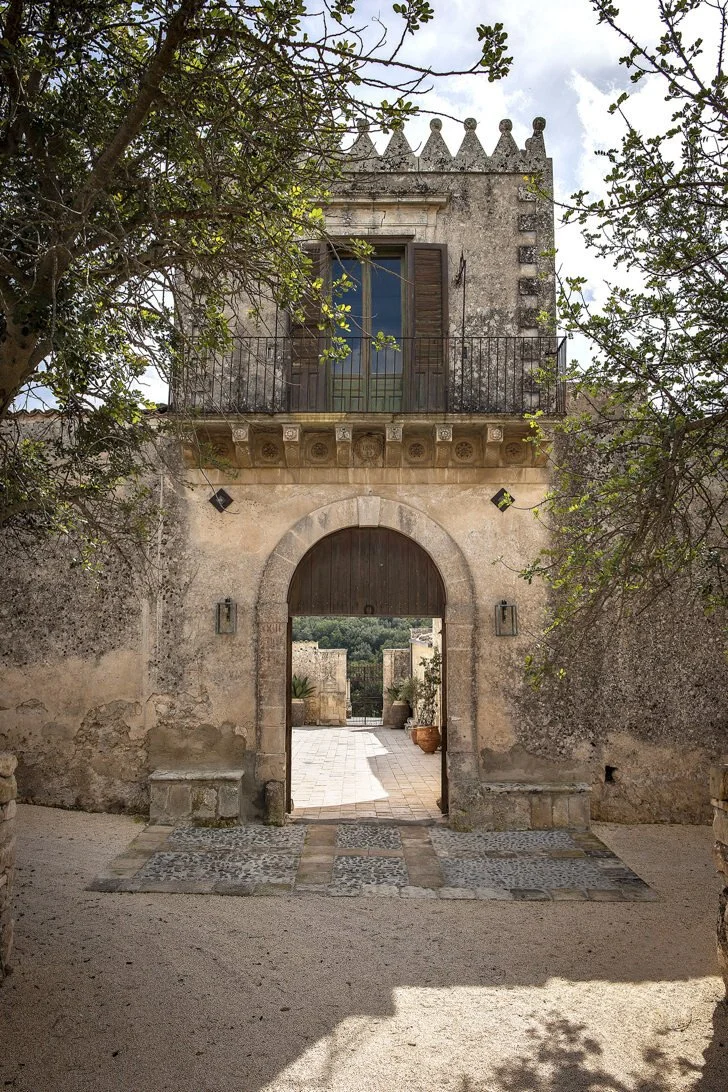 sicily-wedding-venue-dimora-delle-balze-entrance.jpg