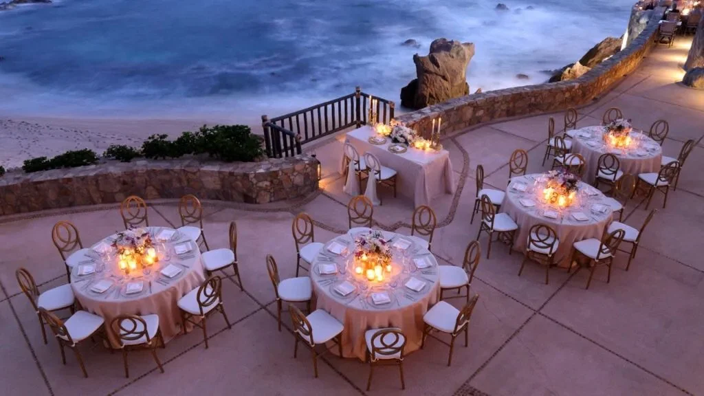 esp-gal-weddings-seaside-tables-land-1024x576.jpeg