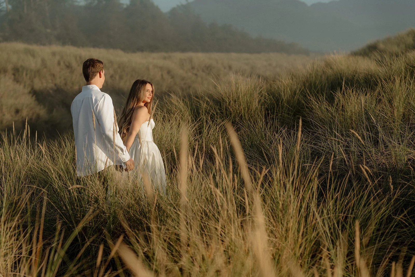 Ultimate Guide to Your Cannon Beach Engagement Photos