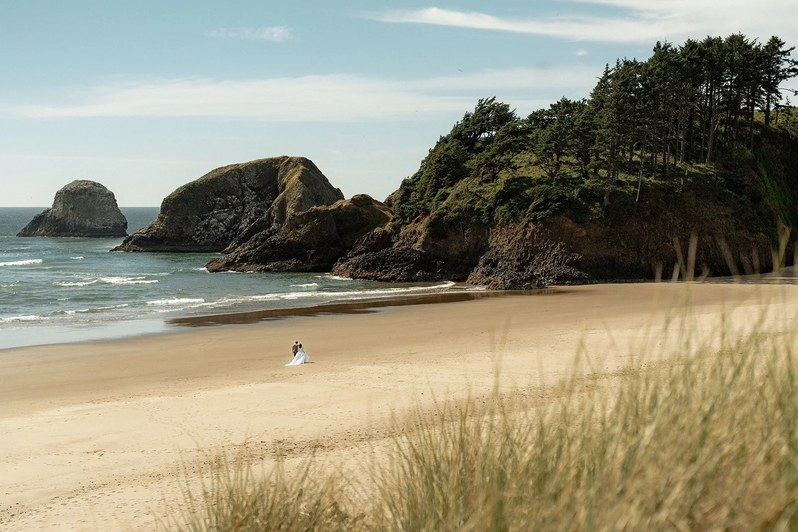 cannon-beach-elopement-photographer-24.jpg