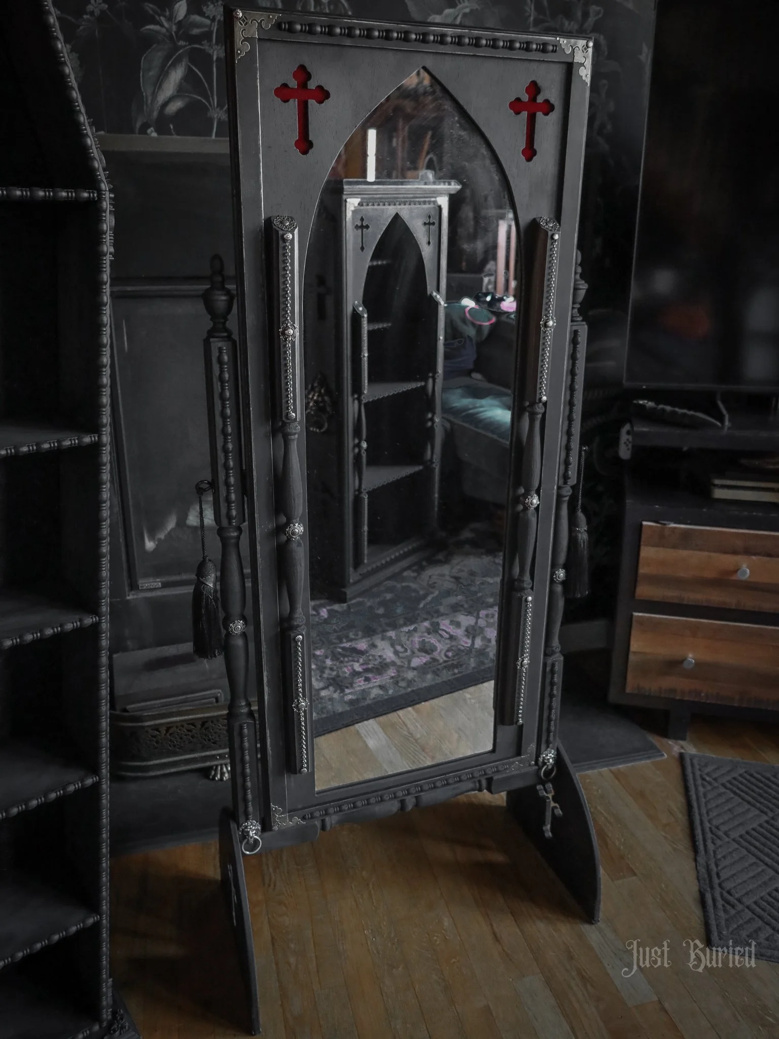 cathedral shelf-2.jpg