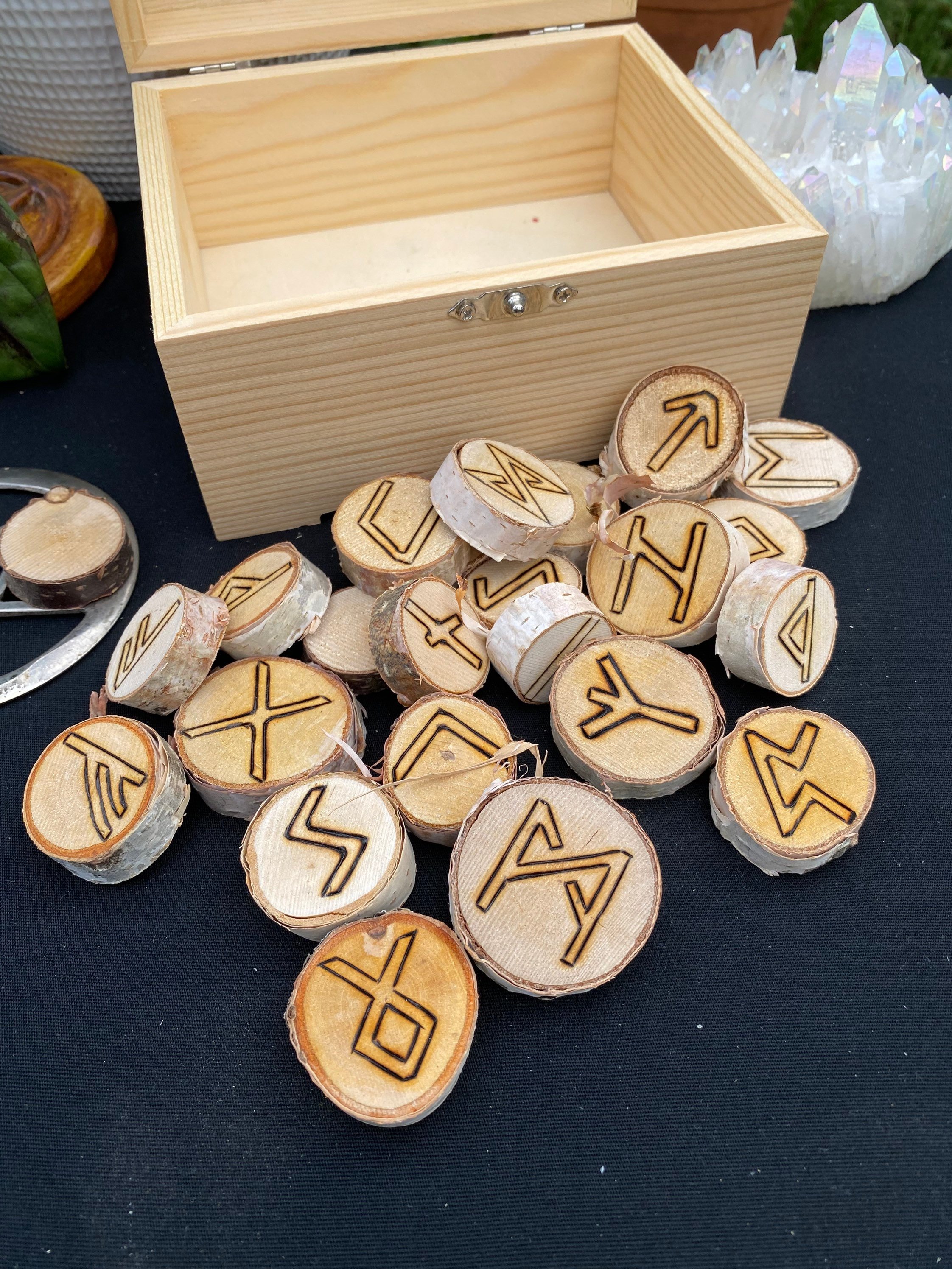 https://i.etsystatic.com/30323364/r/il/8cb0af/4068483291/il_fullxfull.4068483291_jkvp.jpg