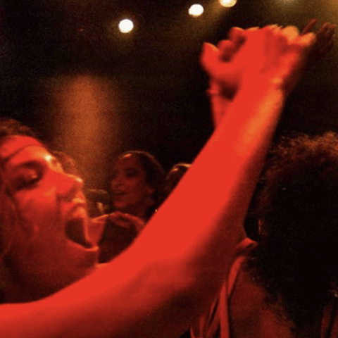 joao-camil-animacoes-criancas-loucas1.gif