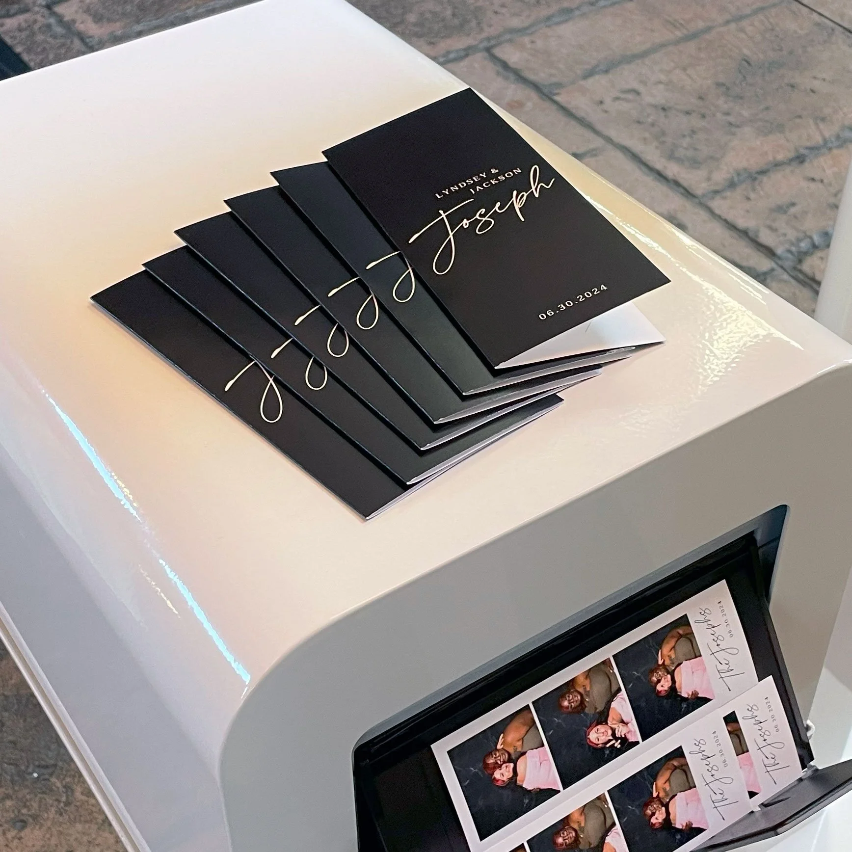wedding-black-photo-folders.jpg