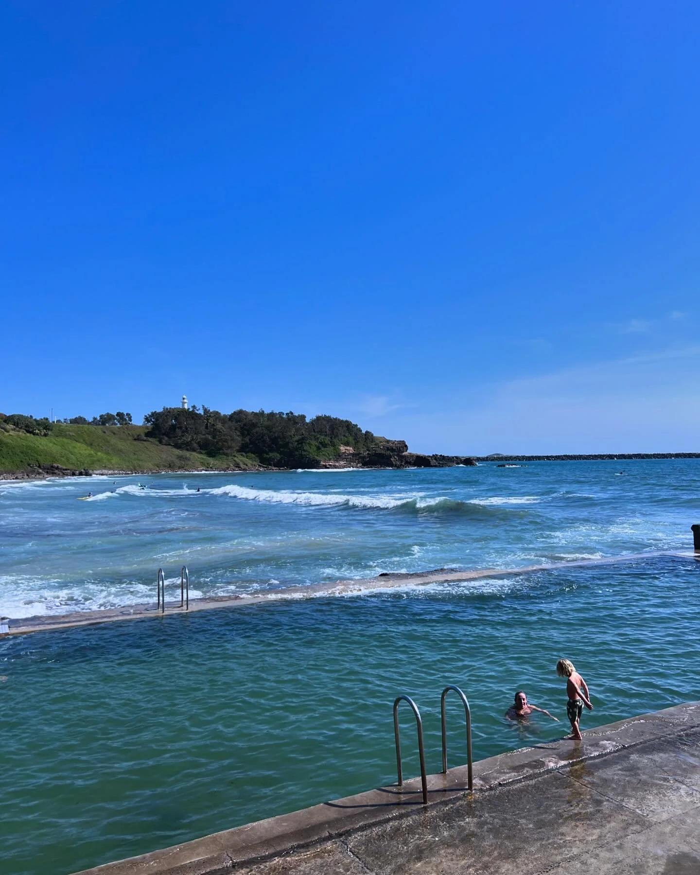 This place is just 🖤🖤🖤
Yamba is always gonna have my soul!

@tegangrills @fractelrunning @patagoniaaus #beach #yamba #beautiful