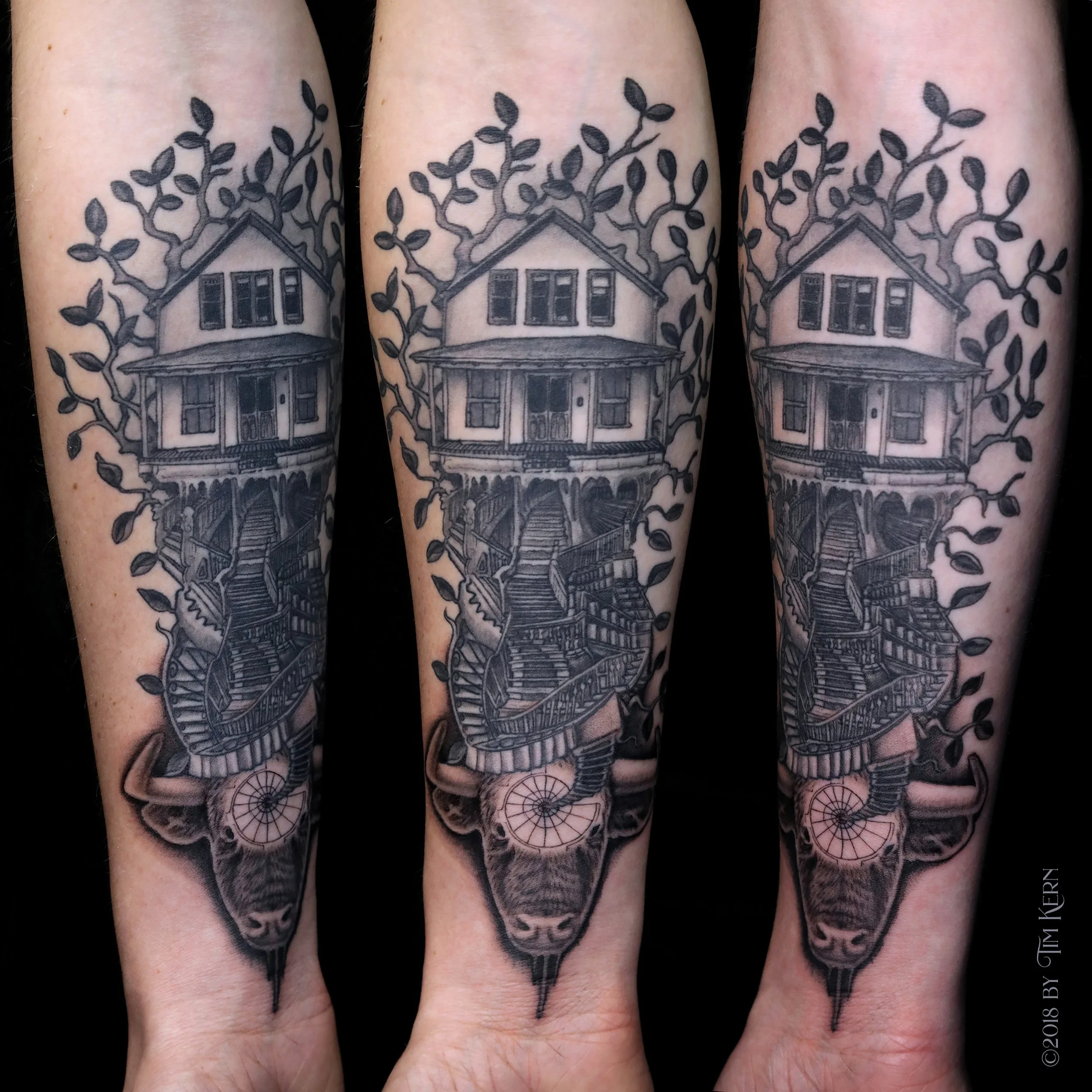 House-Of-Leaves-Minotaur-Tattoo.jpg