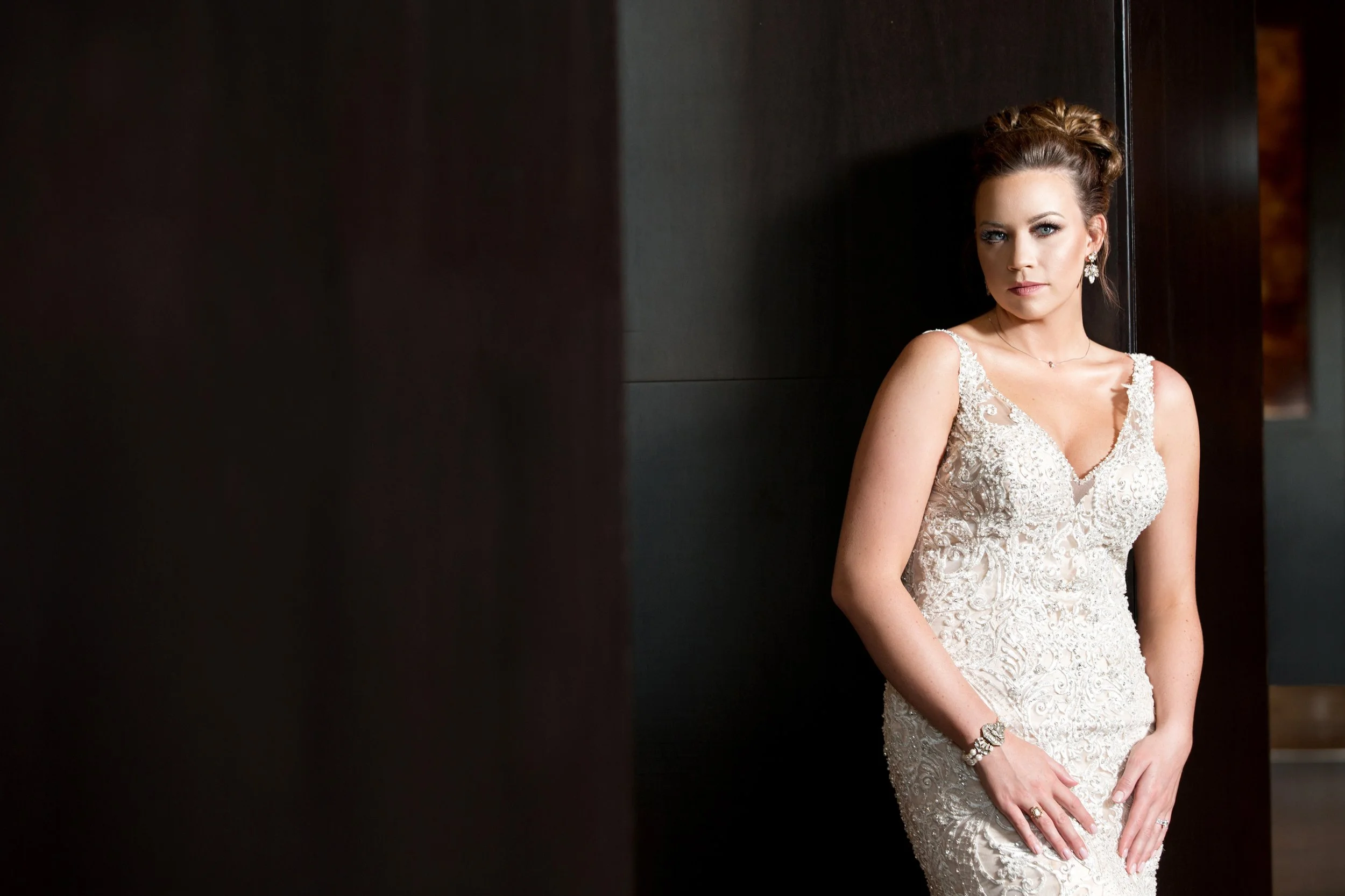 Portrait of the bride by Photo Elegance wedding photography studio in Saint Louis, MO.  