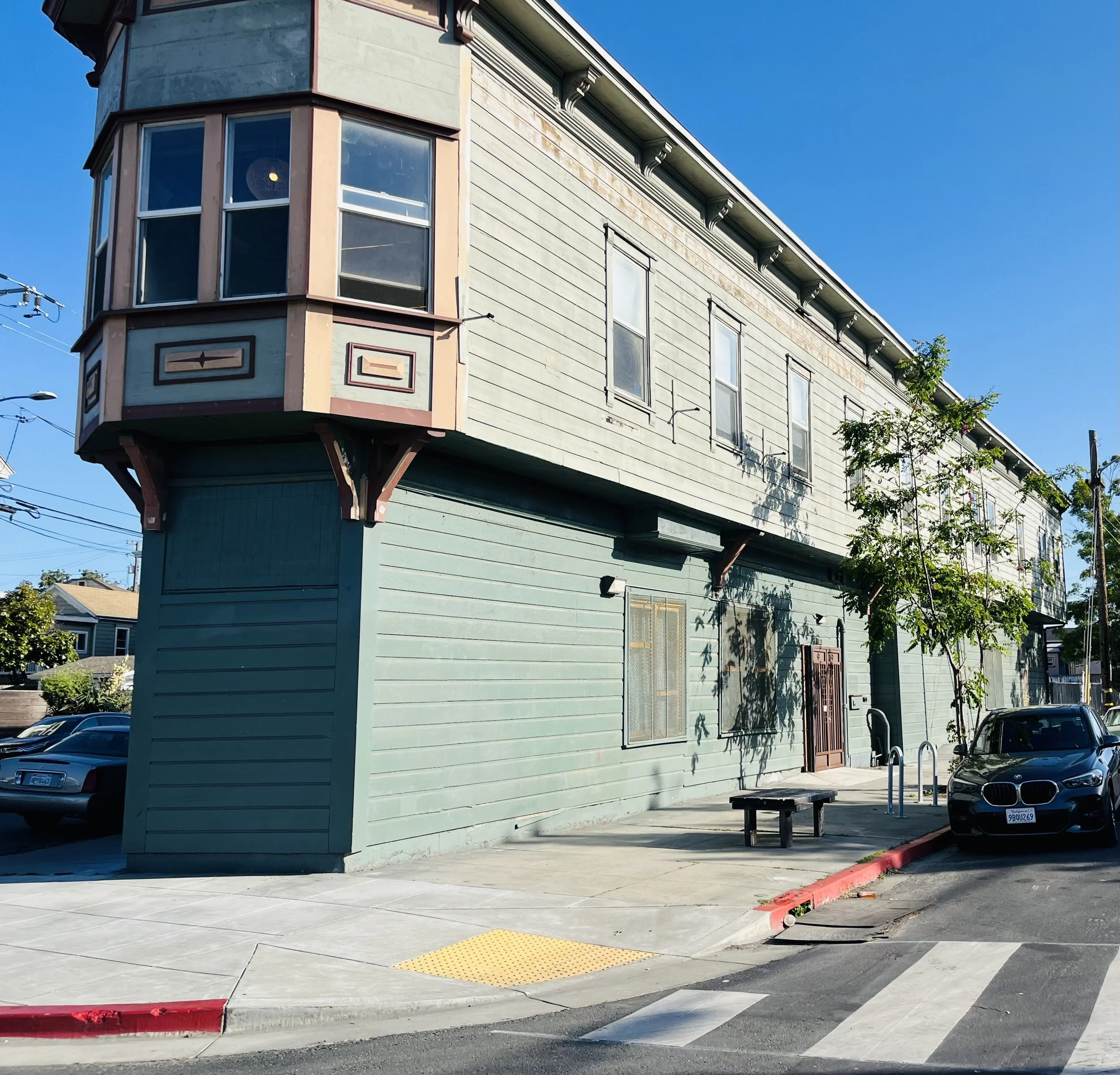 Exterior 1624 Peralta .jpg