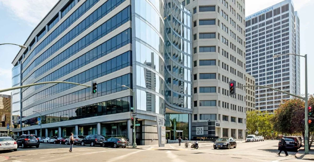 Center 21#493 SF - 2,982 SF#2nd Gen Retail / F&B