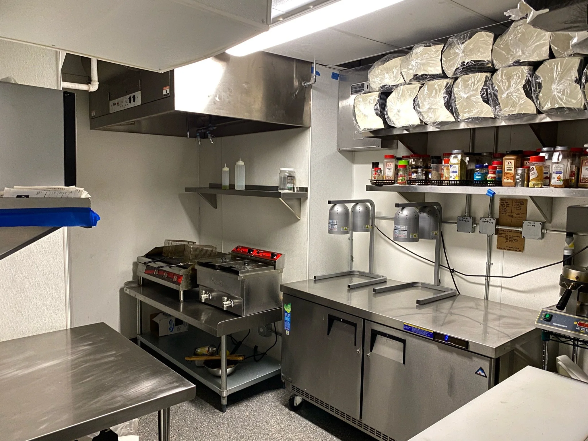 1100 Franklin - prep kitchen with Type 2 hood.JPG