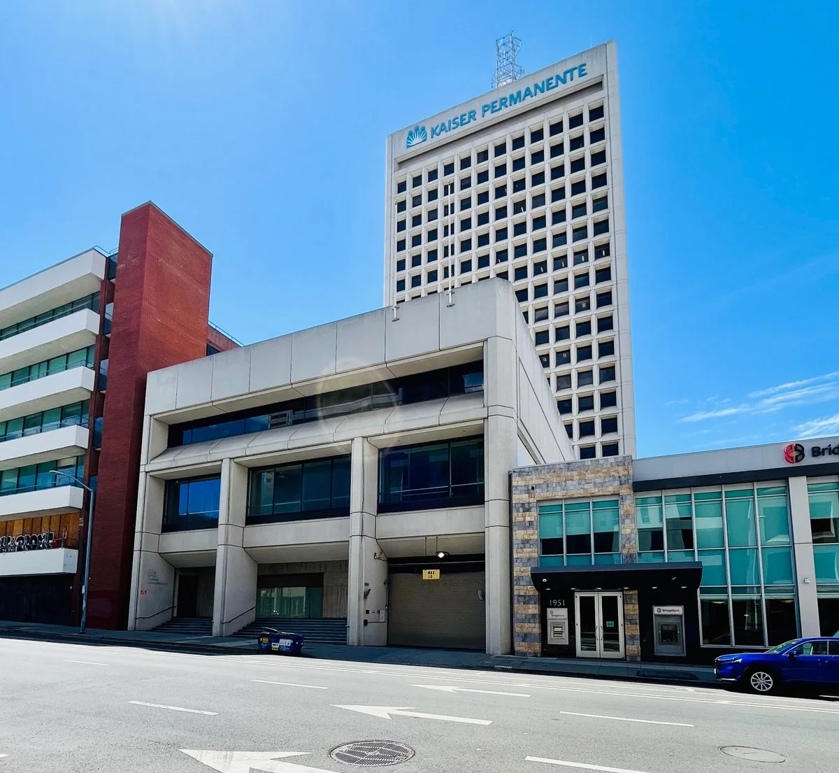 Oakland-Webster Exterior.jpg