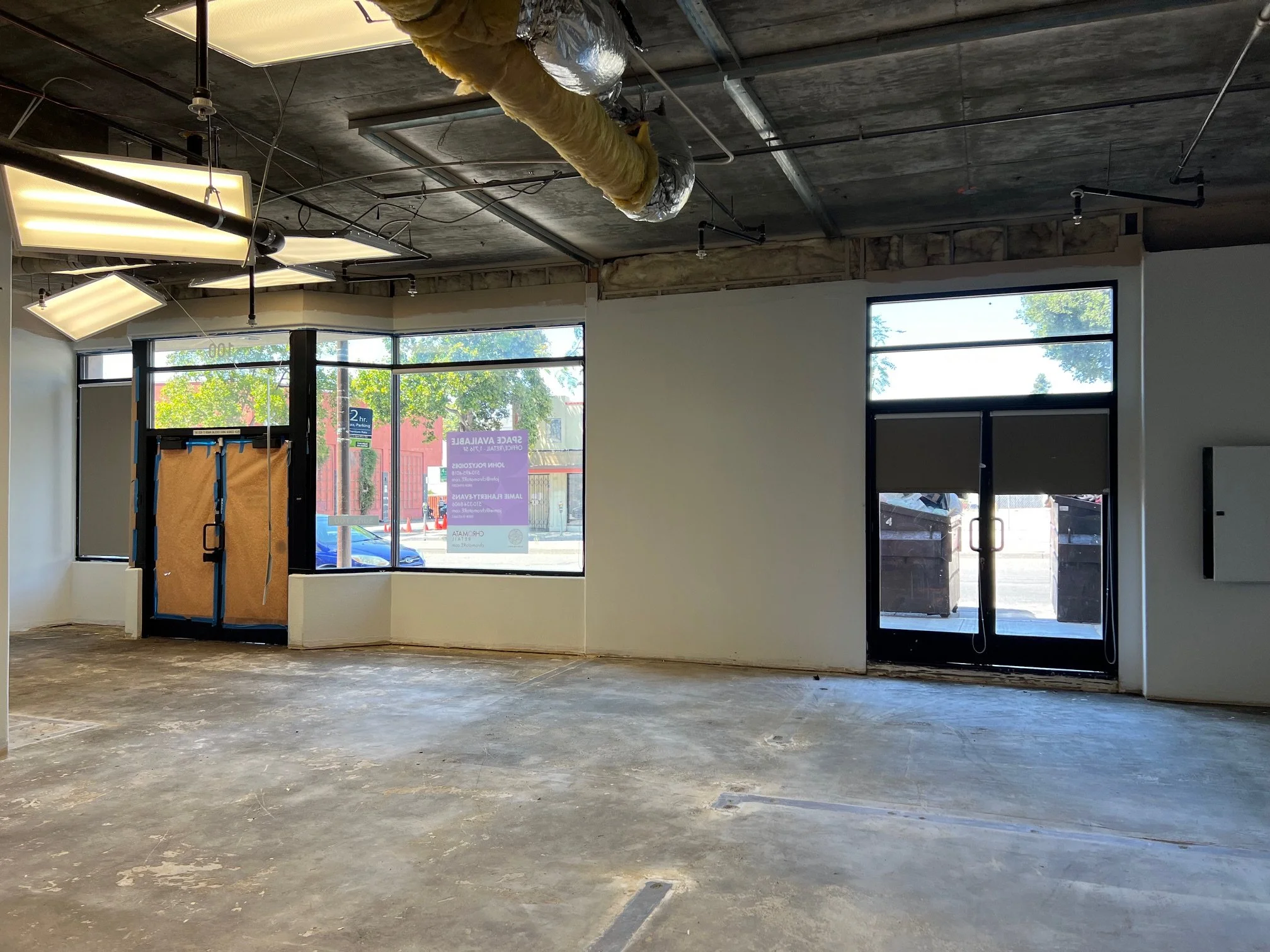 1122U interior pic 3.jpg
