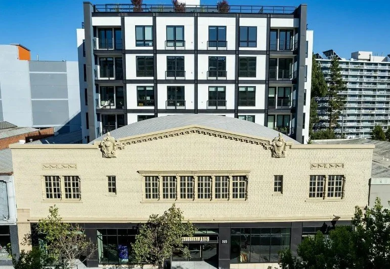 Broadstone Axis at 2820-2855 Broadway#1,071 - 8,086 SF#Retail / Restaurant