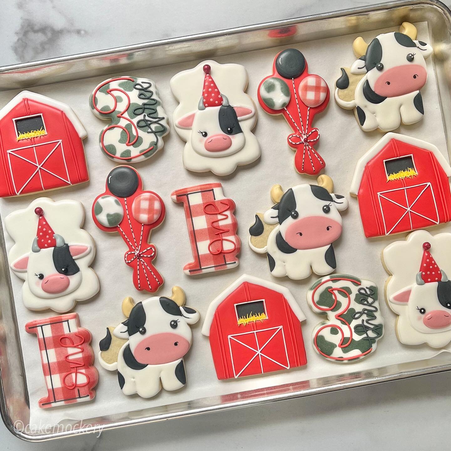 Holy cow!  These sisters are mooooovin&rsquo; on up in the years!  Lol!  What&rsquo;s black, white and red all over?  An embarrassed 🐄😂&hellip;. Okay, I&rsquo;m done&hellip; Can we agree that cow cookies are some of the cutest animal cookies out th