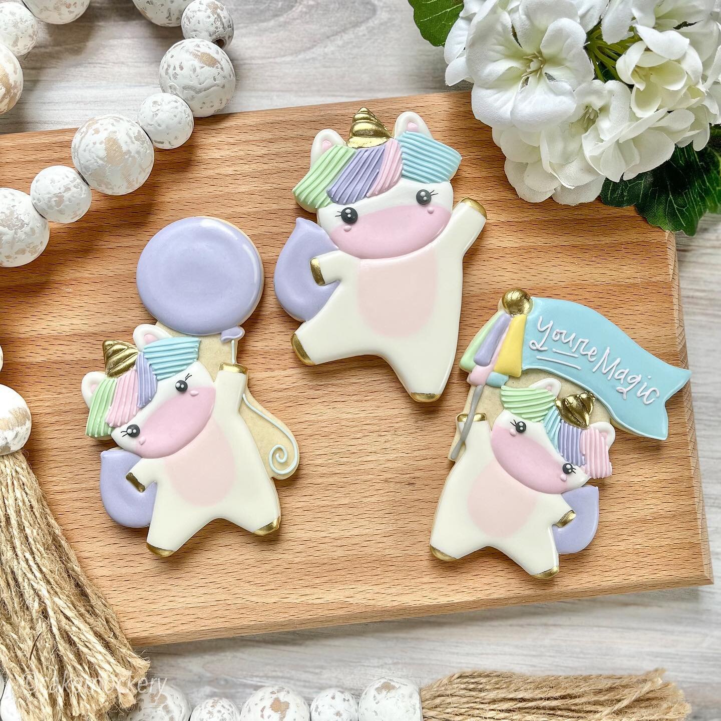 Most every little girl that I have encountered has/have had a love for unicorns.  These magical unicorns are from @kaleidacuts and would be a great favor for any unicorn themed birthday party!!!