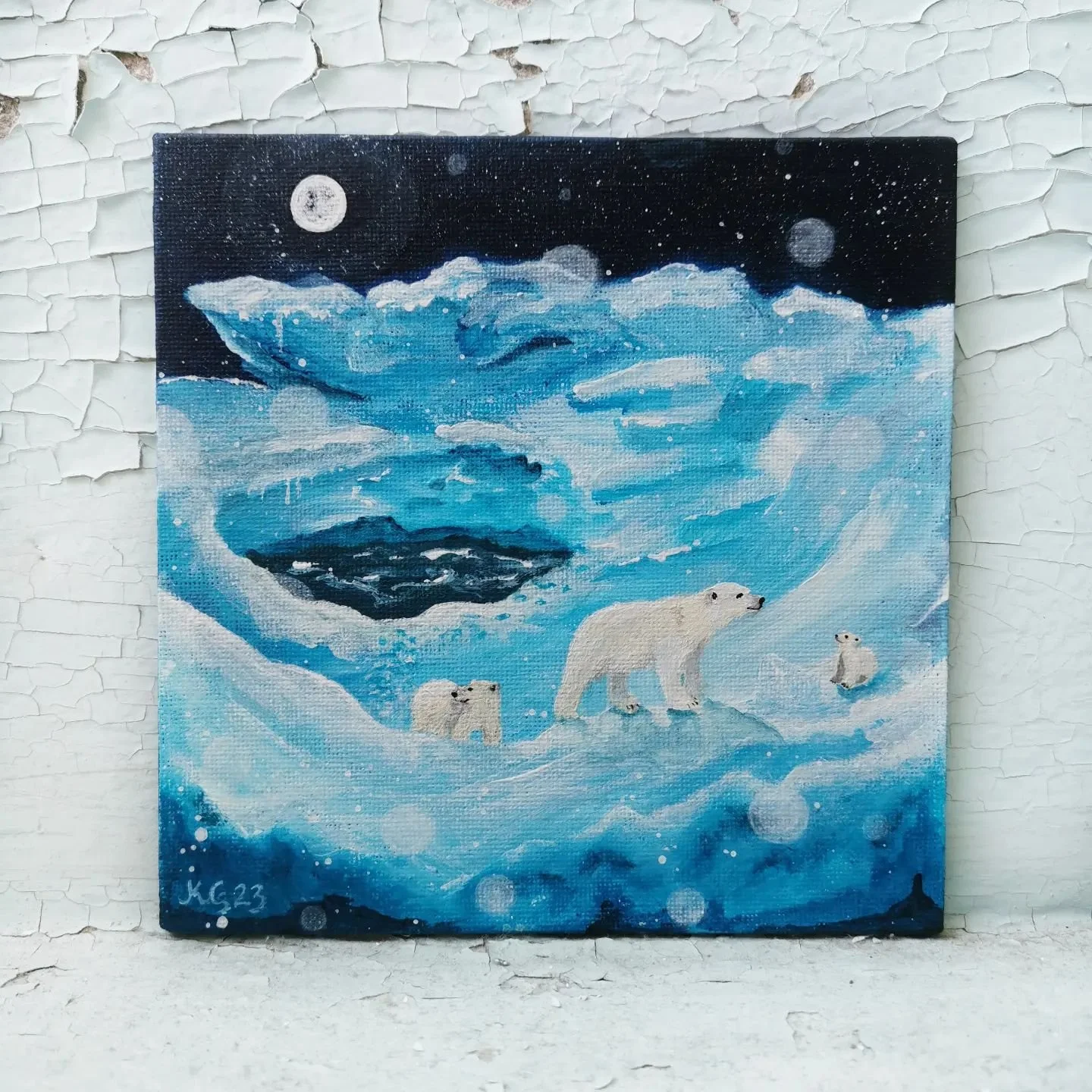 Ok, I think we all need a bit of cooling down now!
We have ~+26 degrees here in Joensuu and we really get to enjoy the hot weather. Regardless, we should all do a little Rain Dance for everyone's sake. ☔🌱
How are you cooling yourself down in this