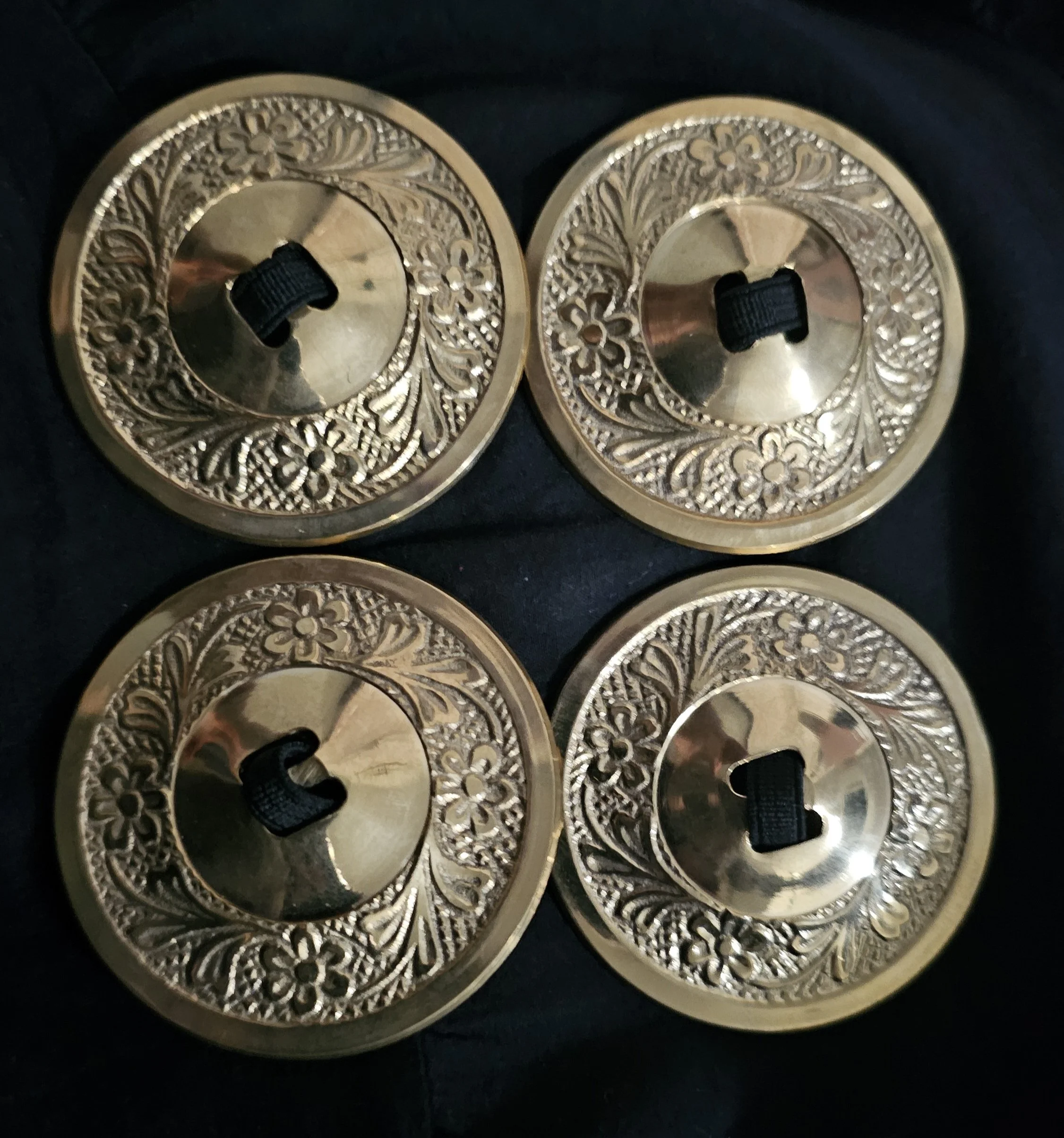 Finger Cymbal Golden Flower with Leaves Zills