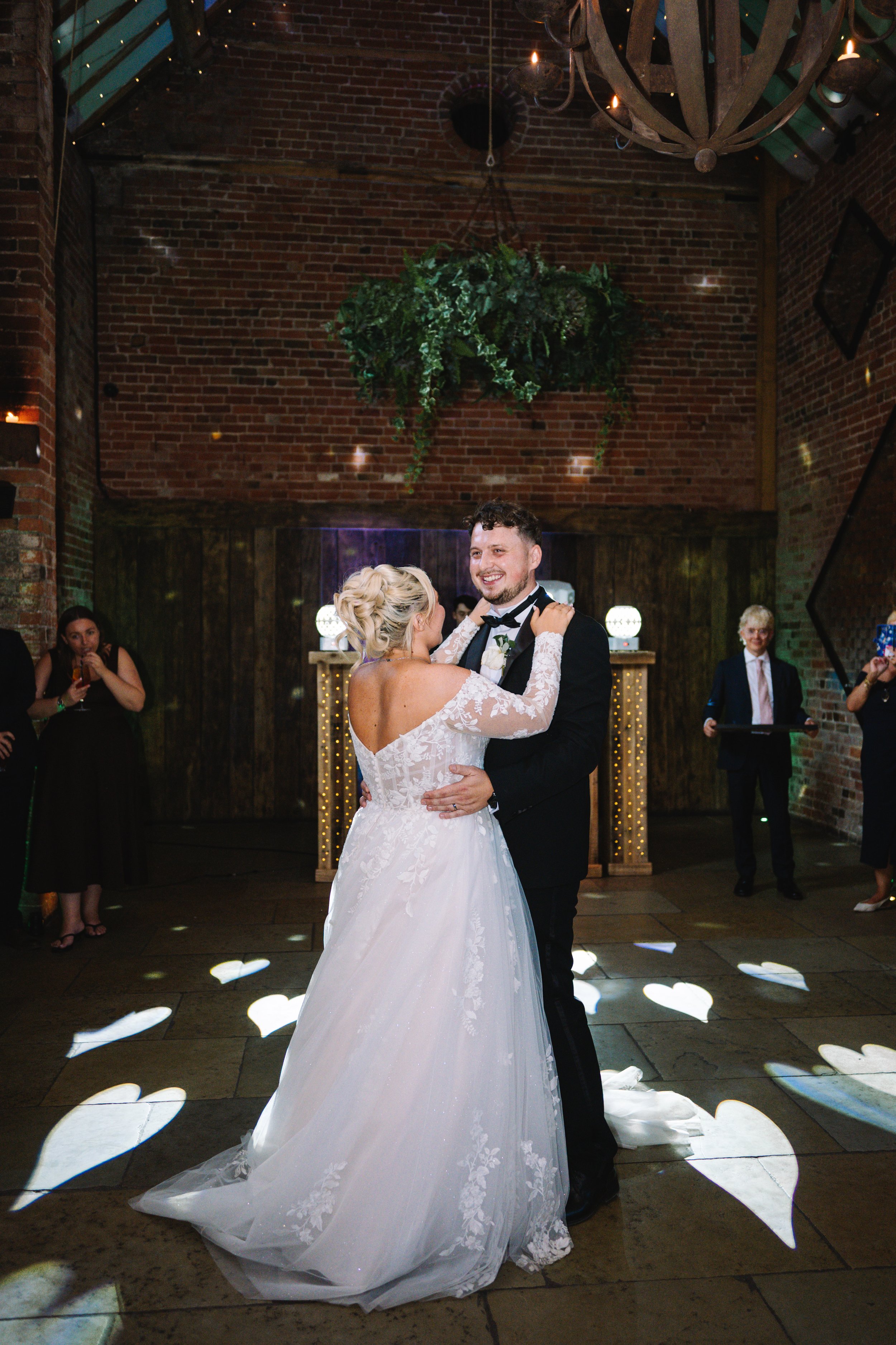 Brad-Hannah-Wedding-670.jpg