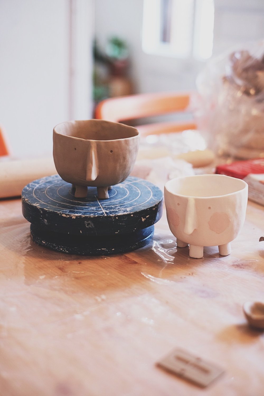 jugarconbarro_wokshopCeramica_nonabruna_lola.jpeg