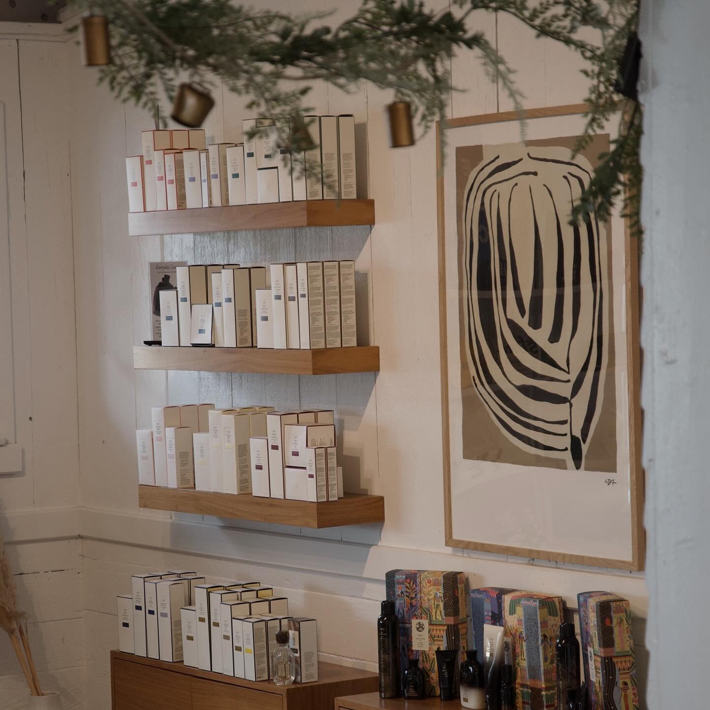 💫 Holiday decor&hellip; too soon, or right on time?  We can&rsquo;t wait to bring in the cozy, festive vibes&mdash;and all the products to keep you glowing through the season.