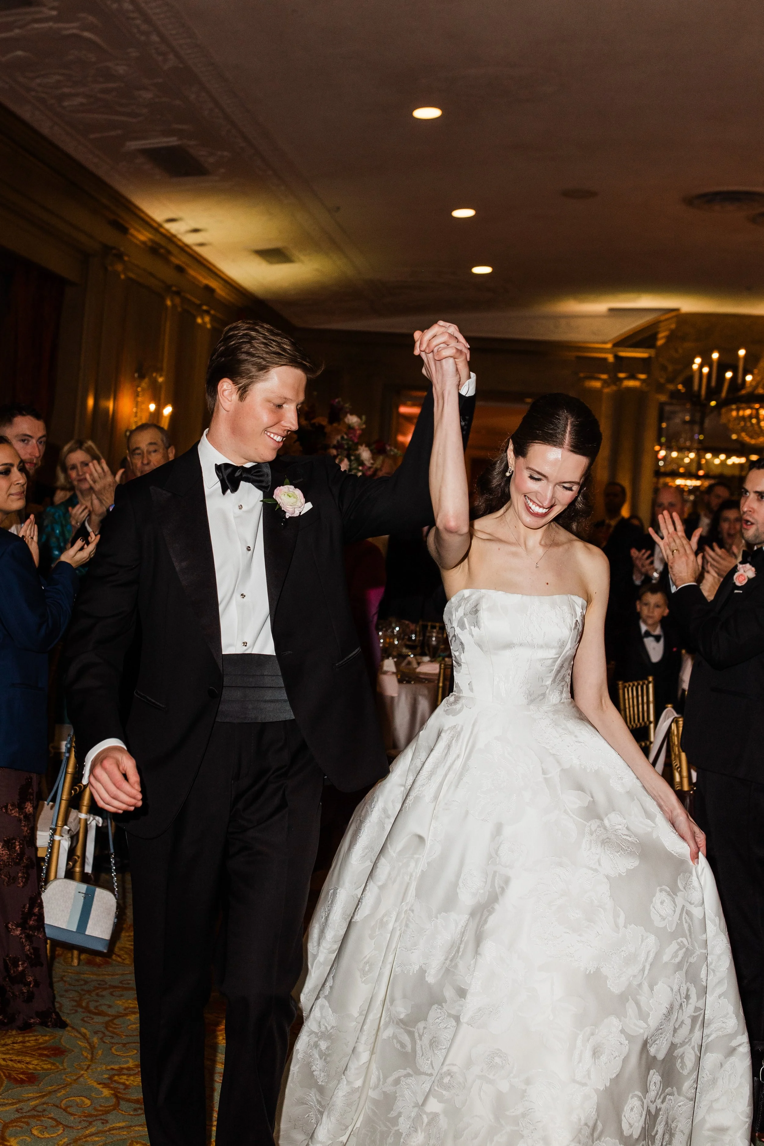 BrownWeddingSneaksFortWorthClubTX-476.jpg