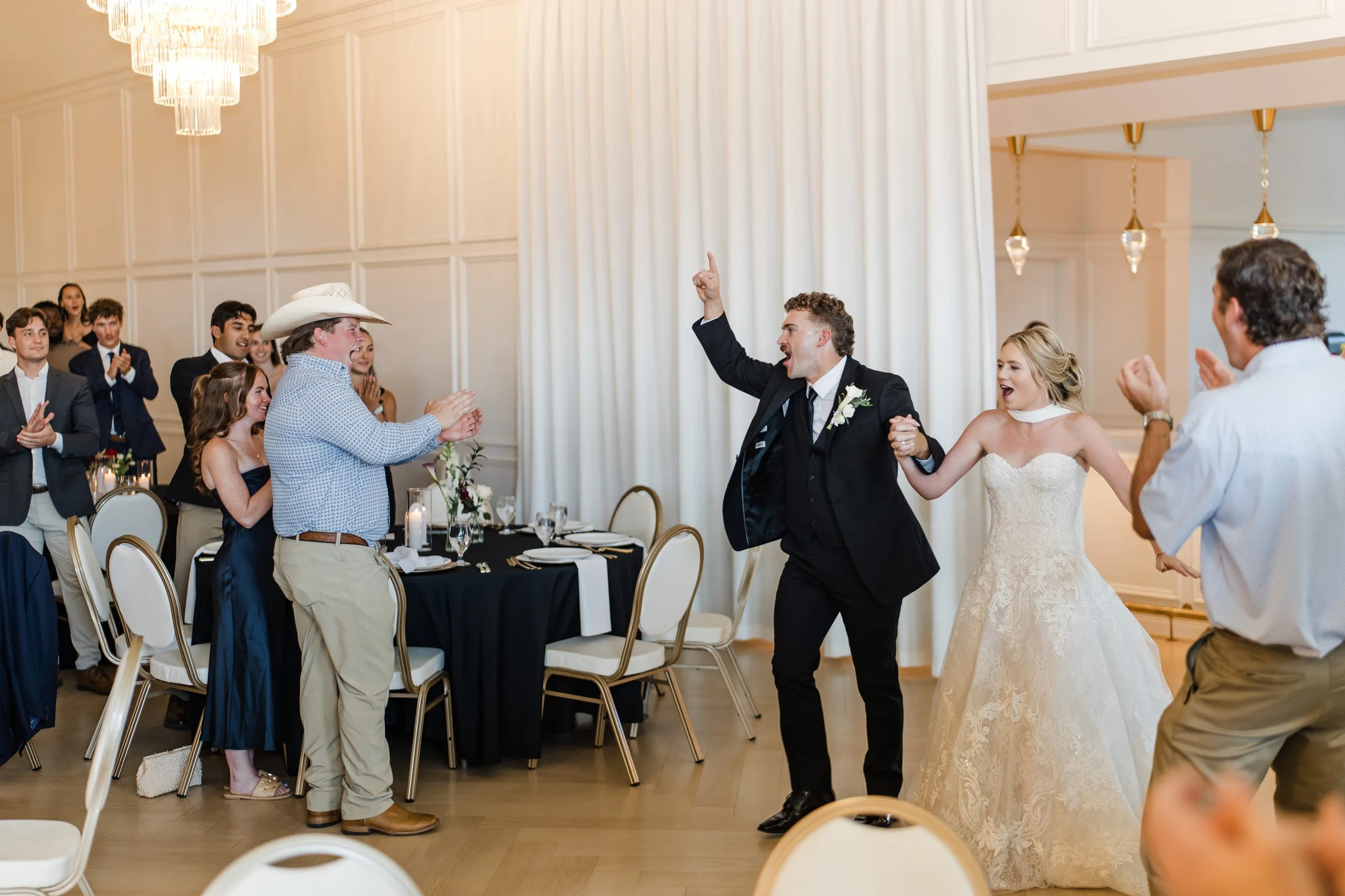 MooreWeddingSneaksTheReserveMartyBsBartonvilleTX-133.jpg