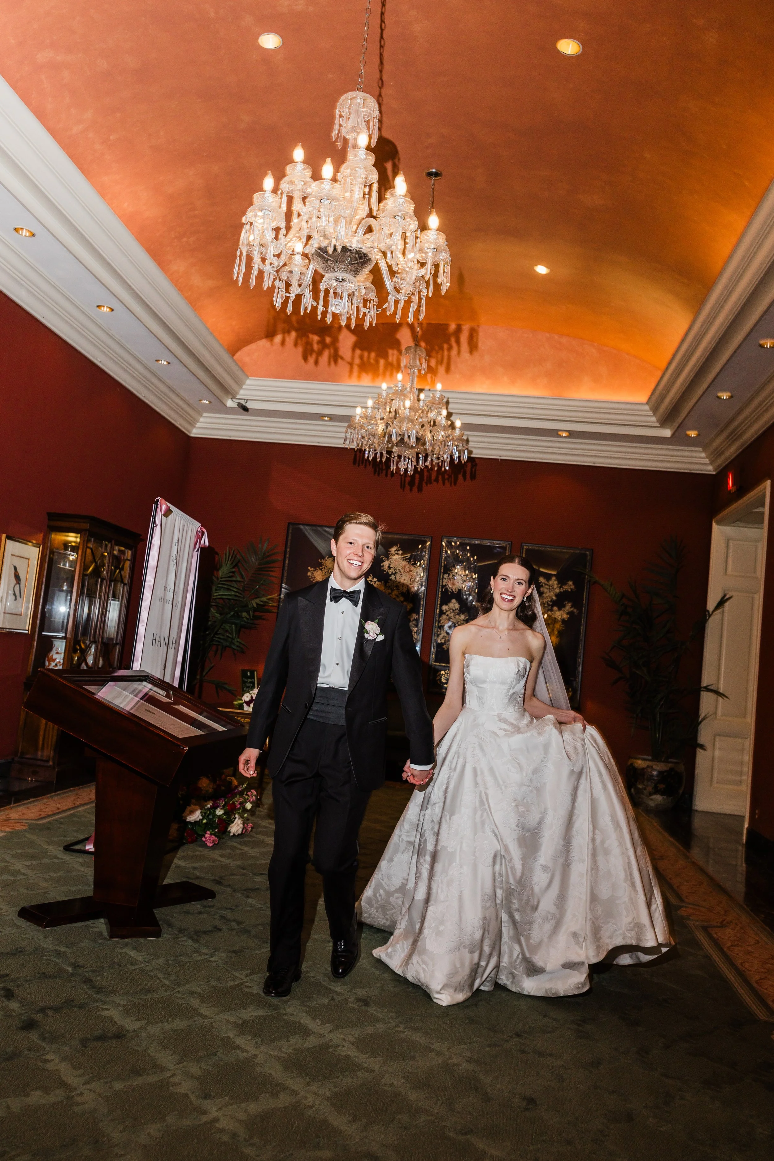 BrownWeddingSneaksFortWorthClubTX-1085.jpg