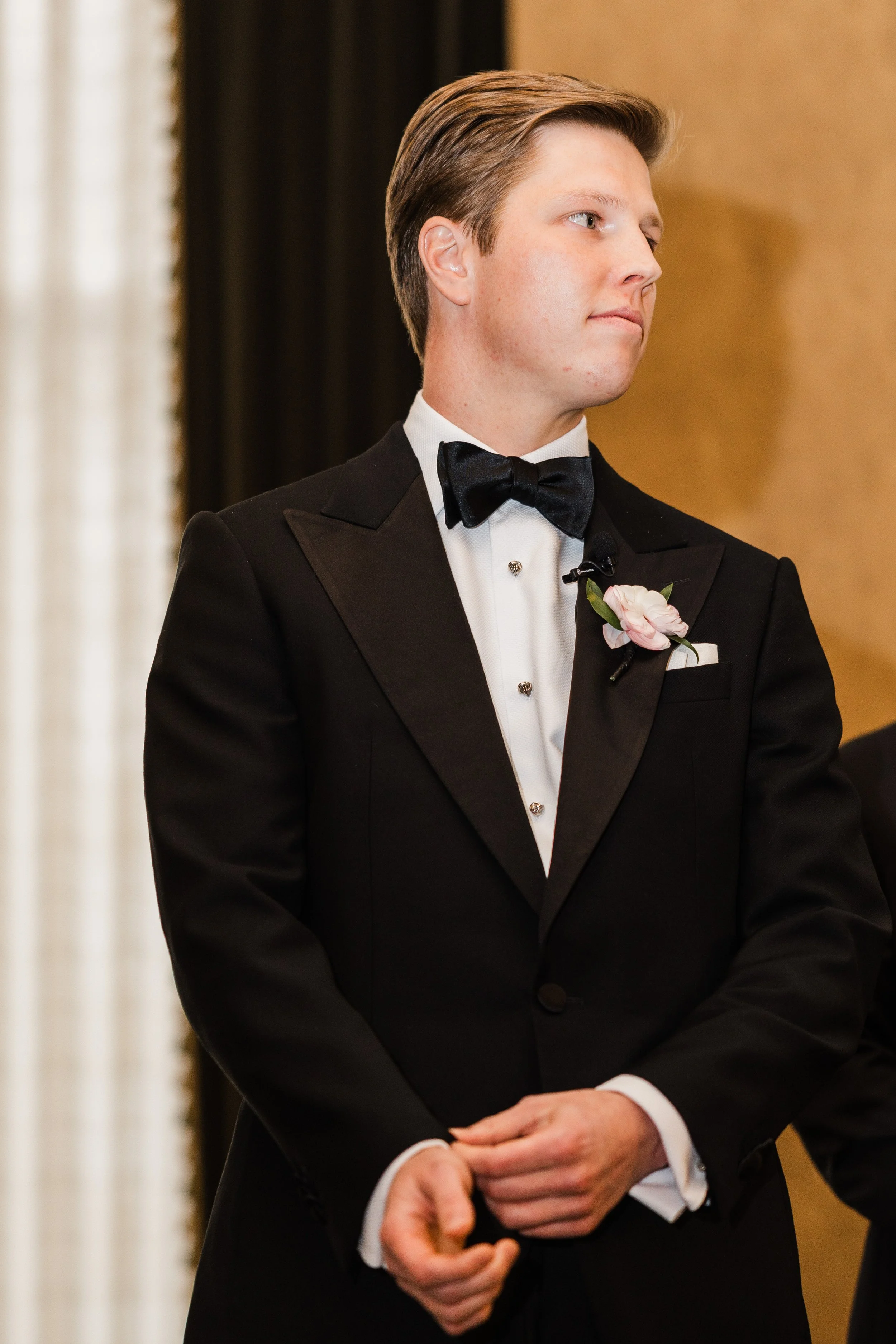 BrownWeddingSneaksFortWorthClubTX-1018.jpg