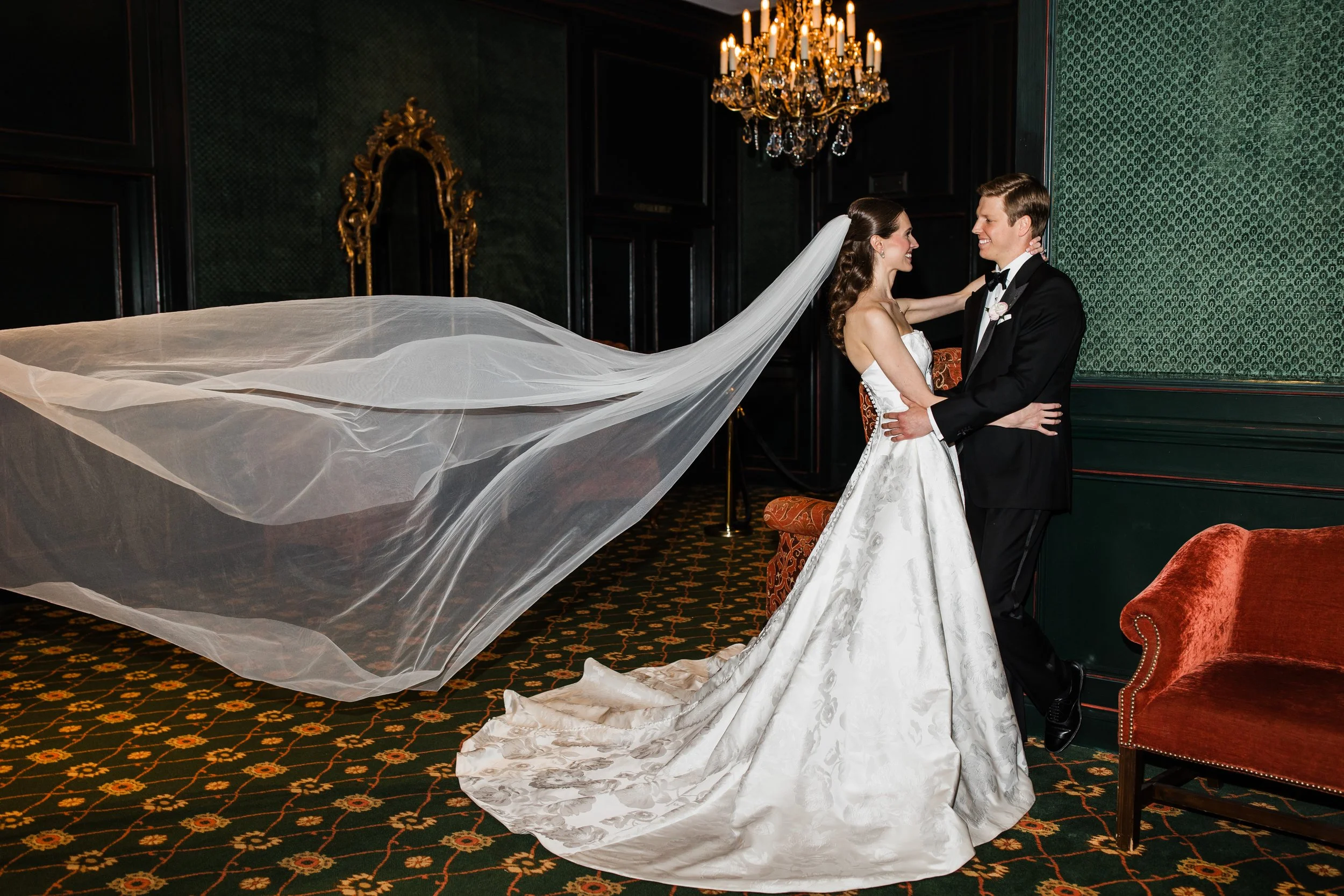 BrownWeddingSneaksFortWorthClubTX-251.jpg