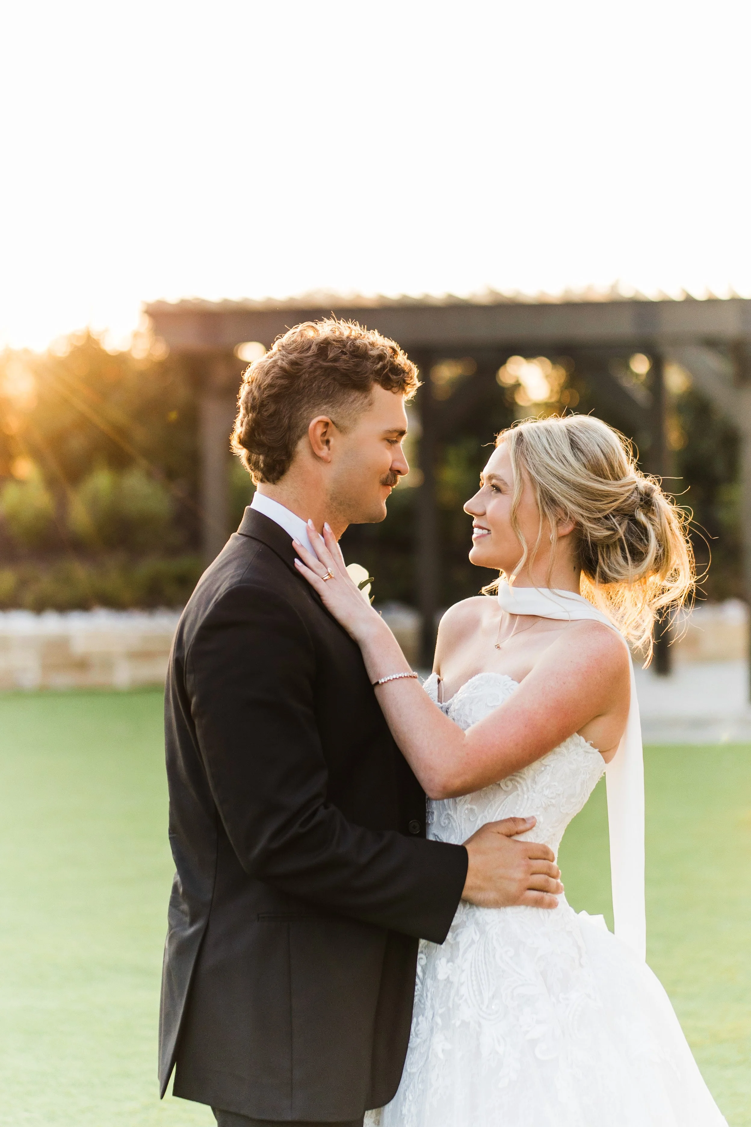 MooreWeddingSneaksReserveBartonvilleTX-8.jpg