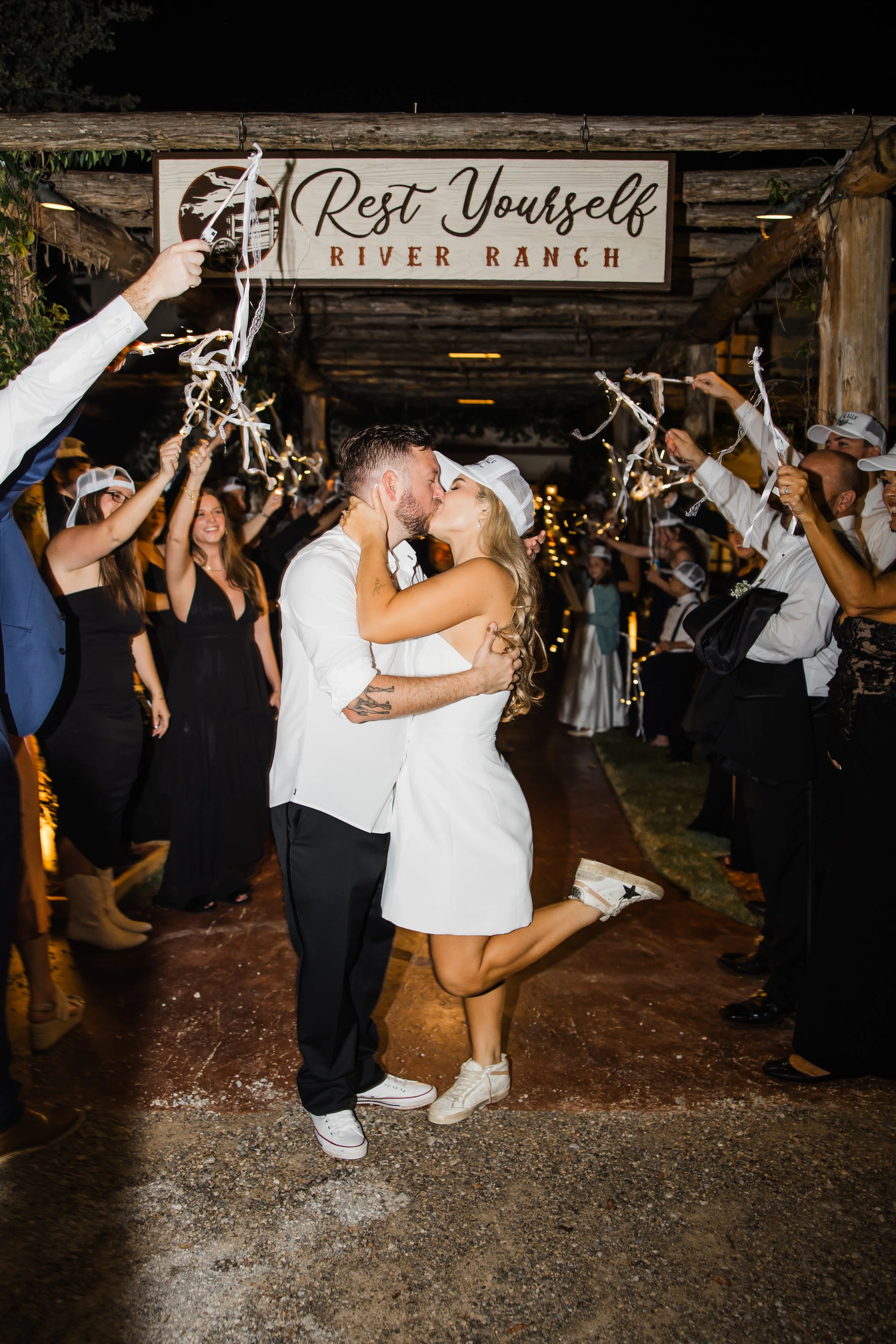 WallWeddingRestYourselfRiverRanchMineralWellsTx-1668.jpg