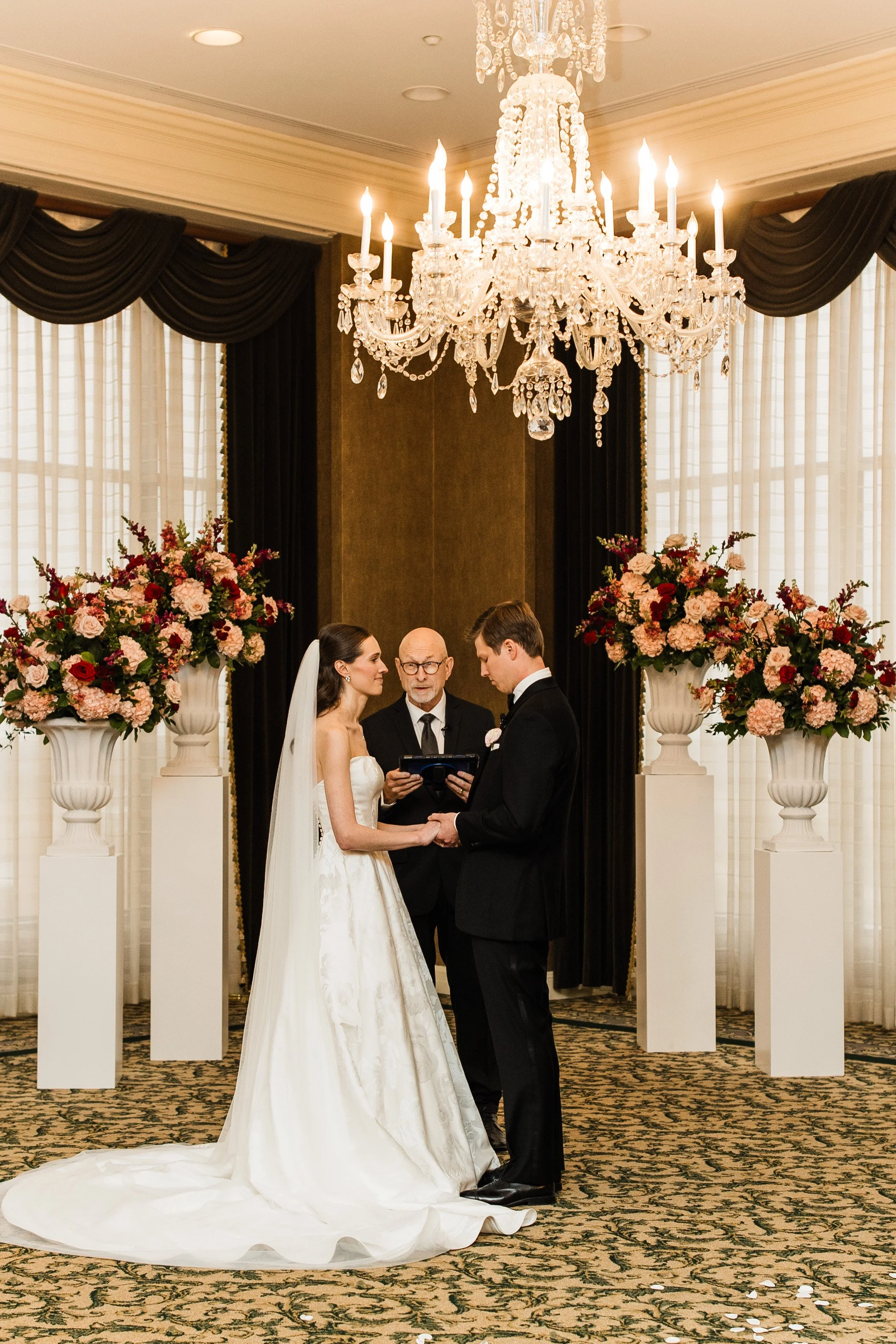 BrownWeddingSneaksFortWorthClubTX-335.jpg