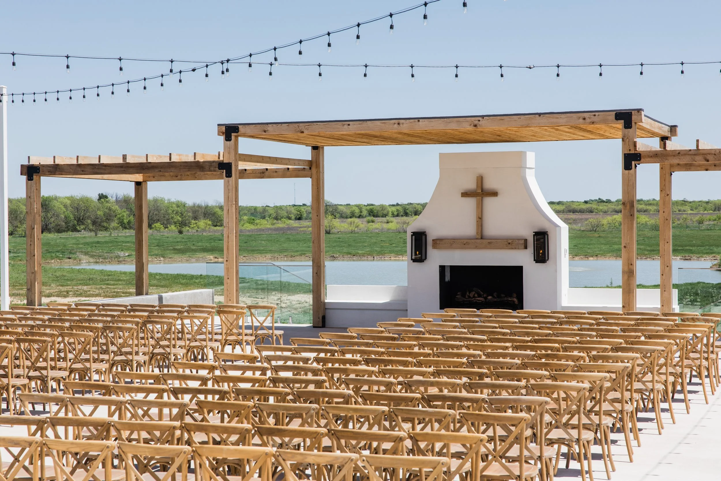 BuchananWeddingTheSelahHouseVenuePilotPointTX-28.jpg