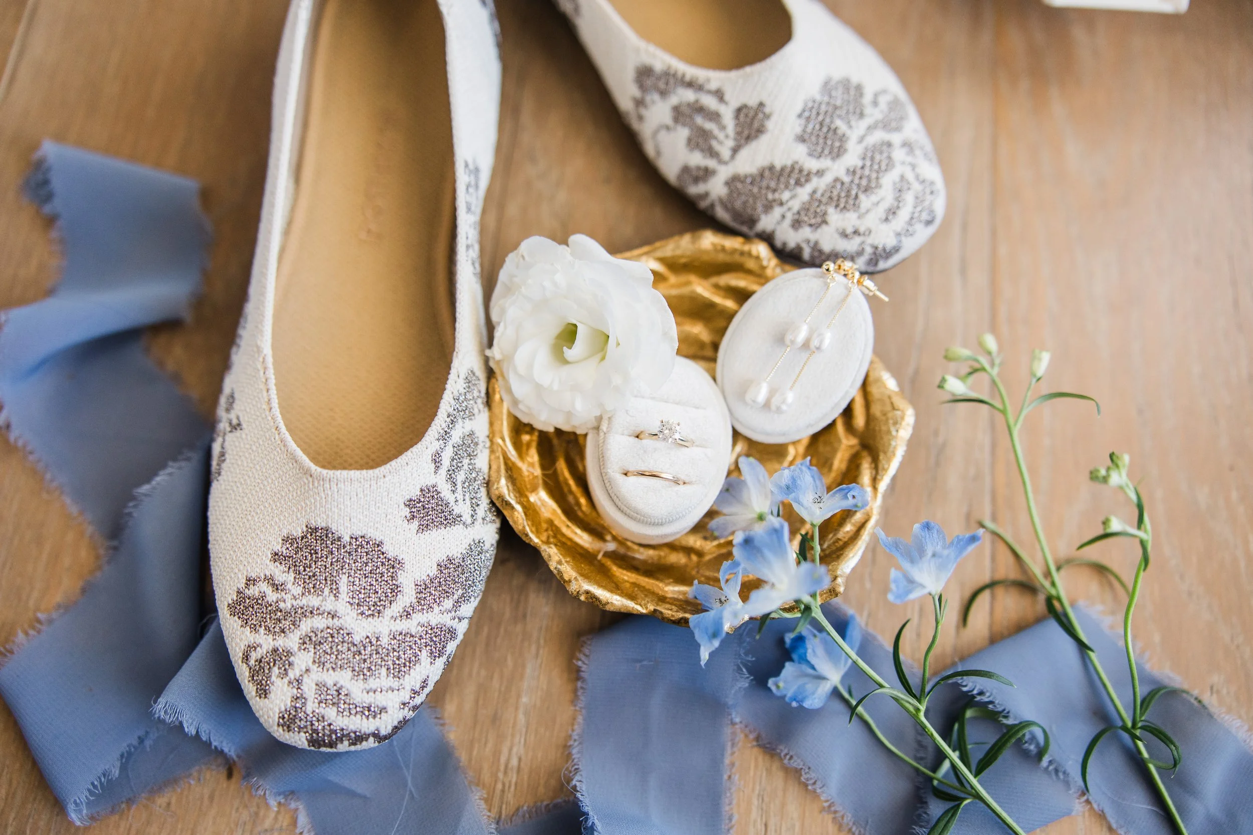 BuchananWeddingTheSelahHouseVenuePilotPointTX-9.jpg