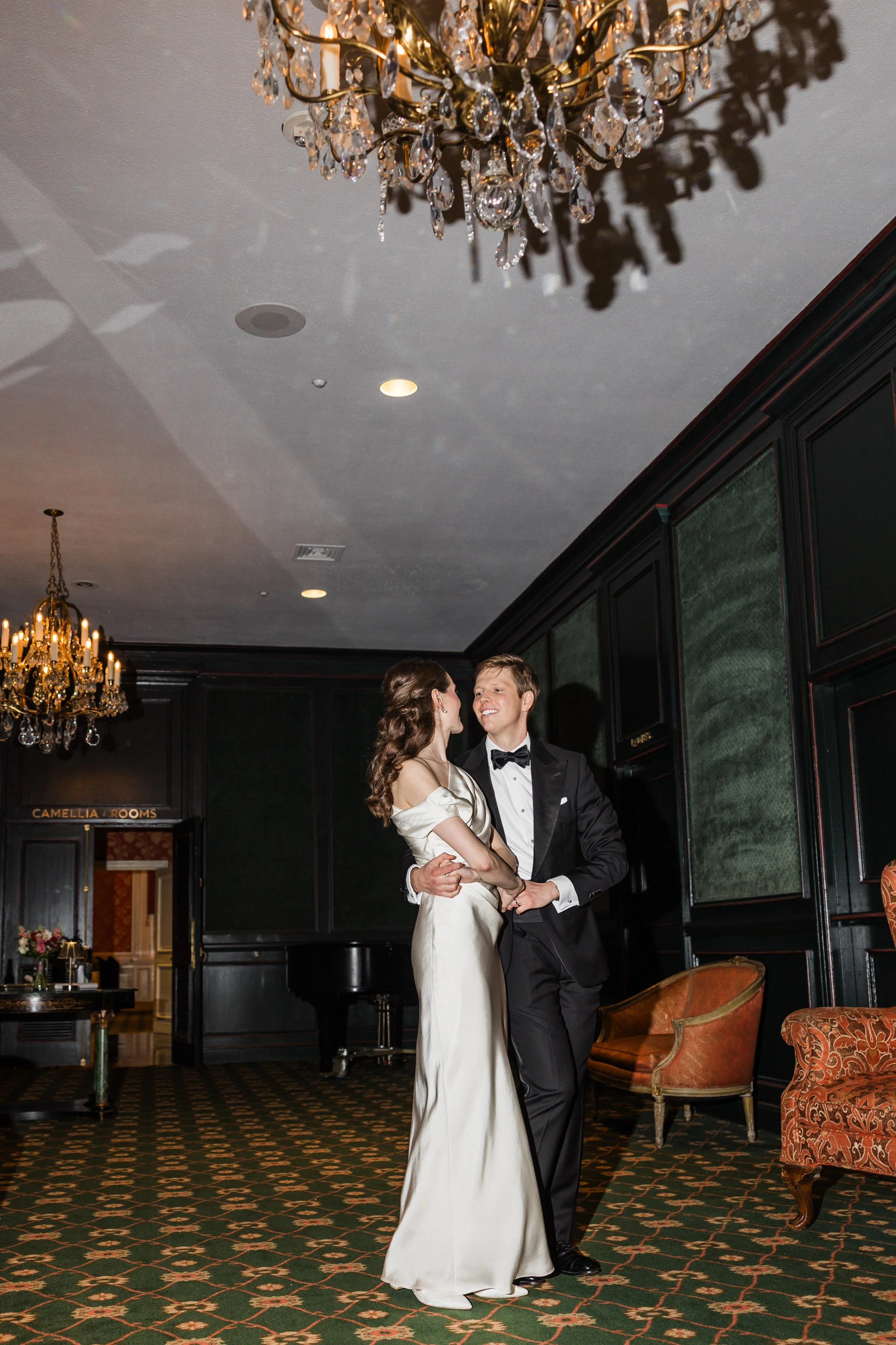 BrownWeddingSneaksFortWorthClubTX-1581.jpg