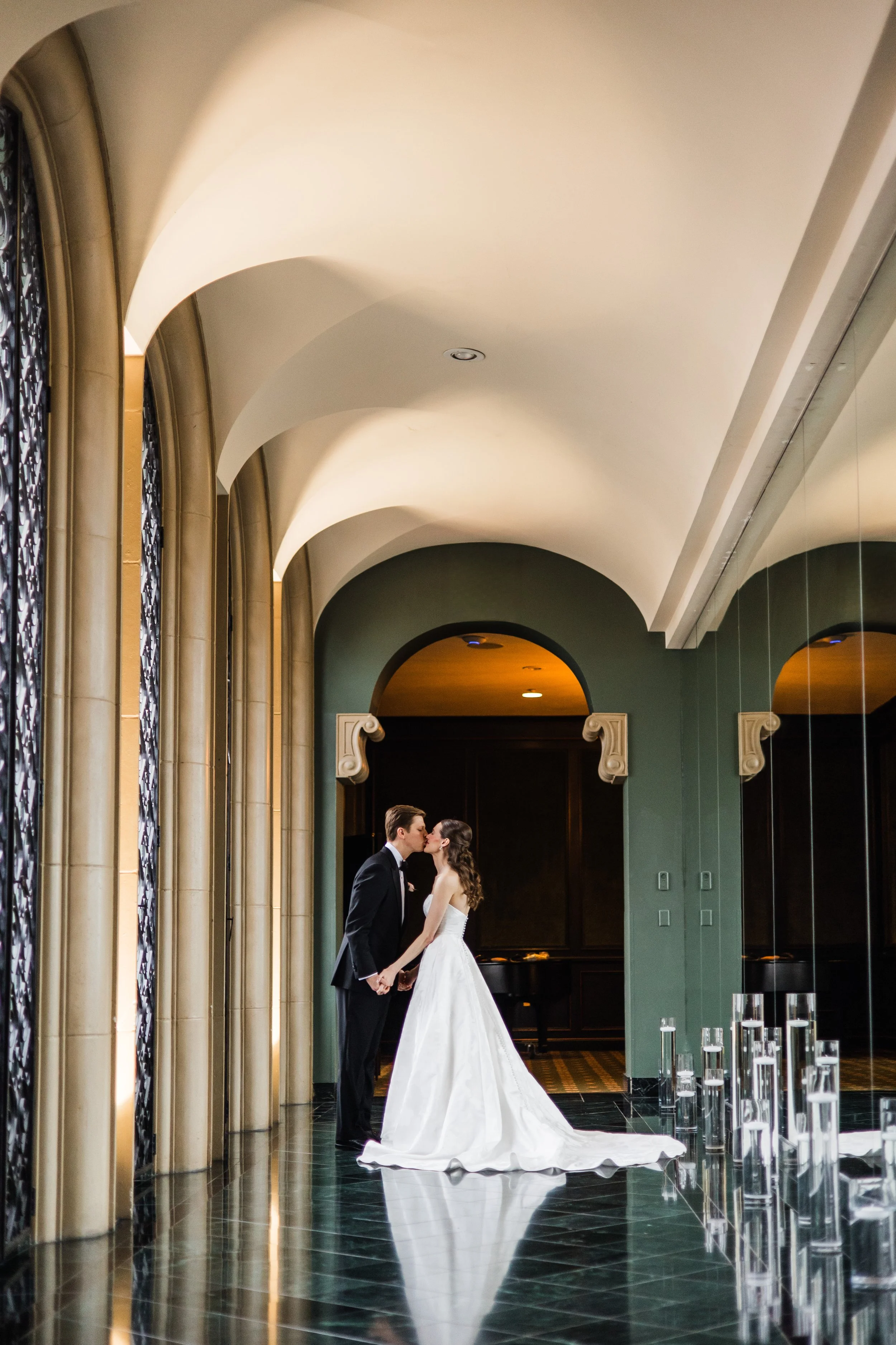 BrownWeddingSneaksFortWorthClubTX-769.jpg